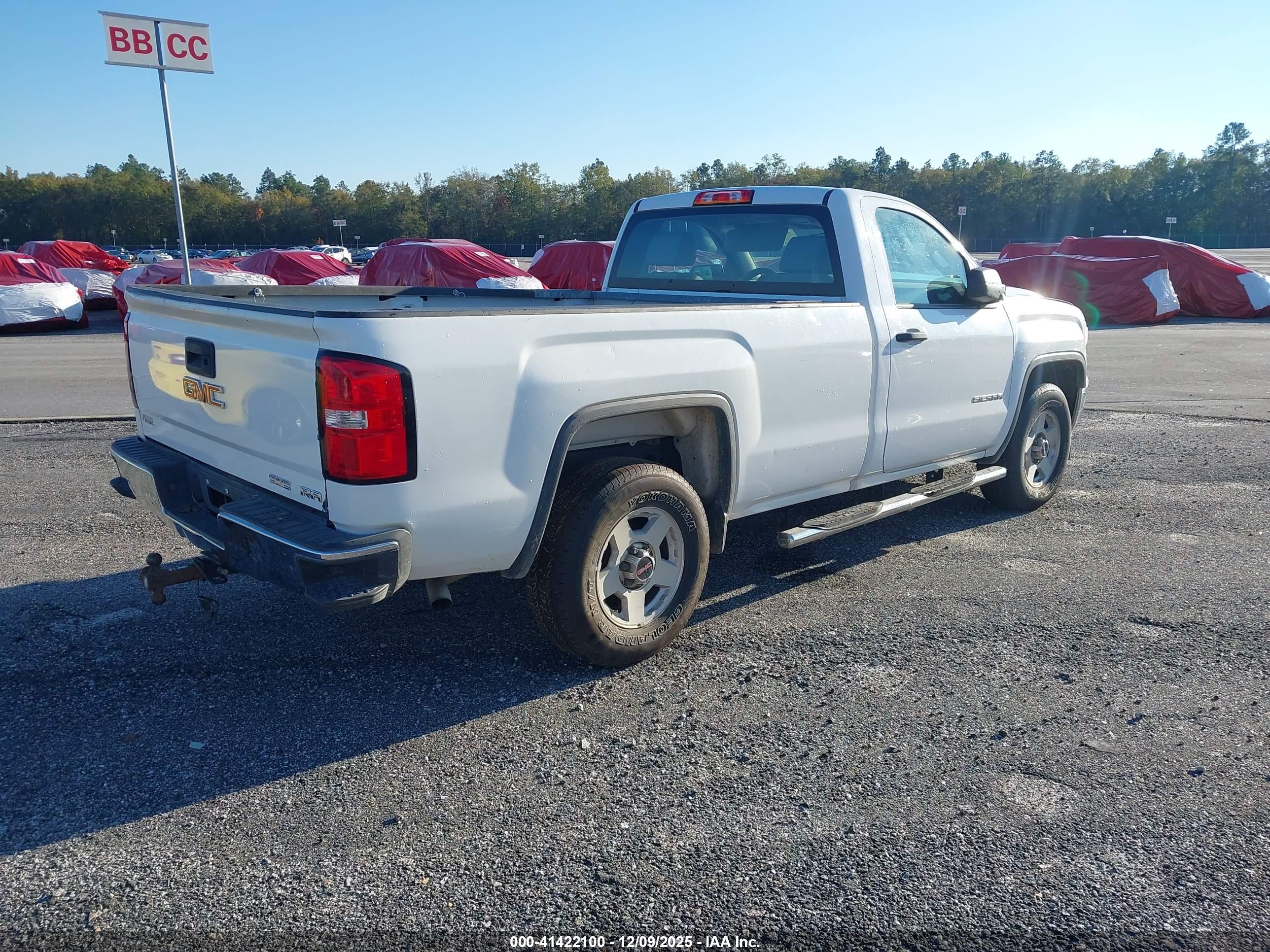 GMC SIERRA image 4