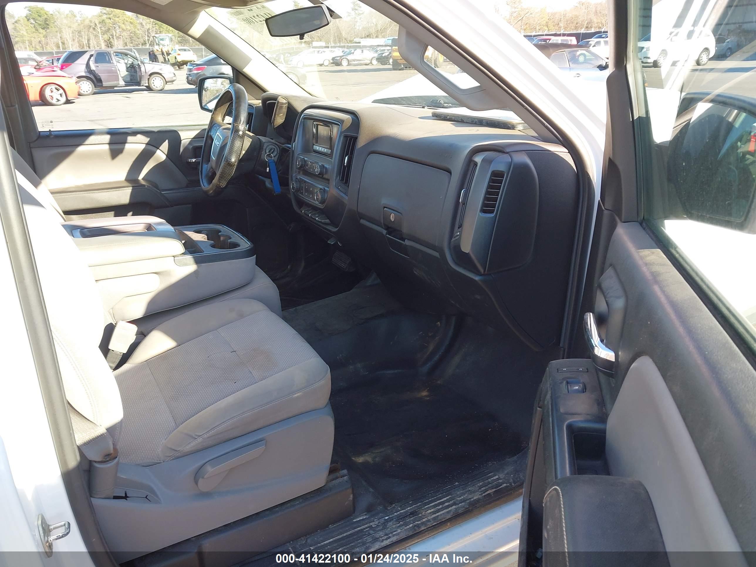 GMC SIERRA image 5