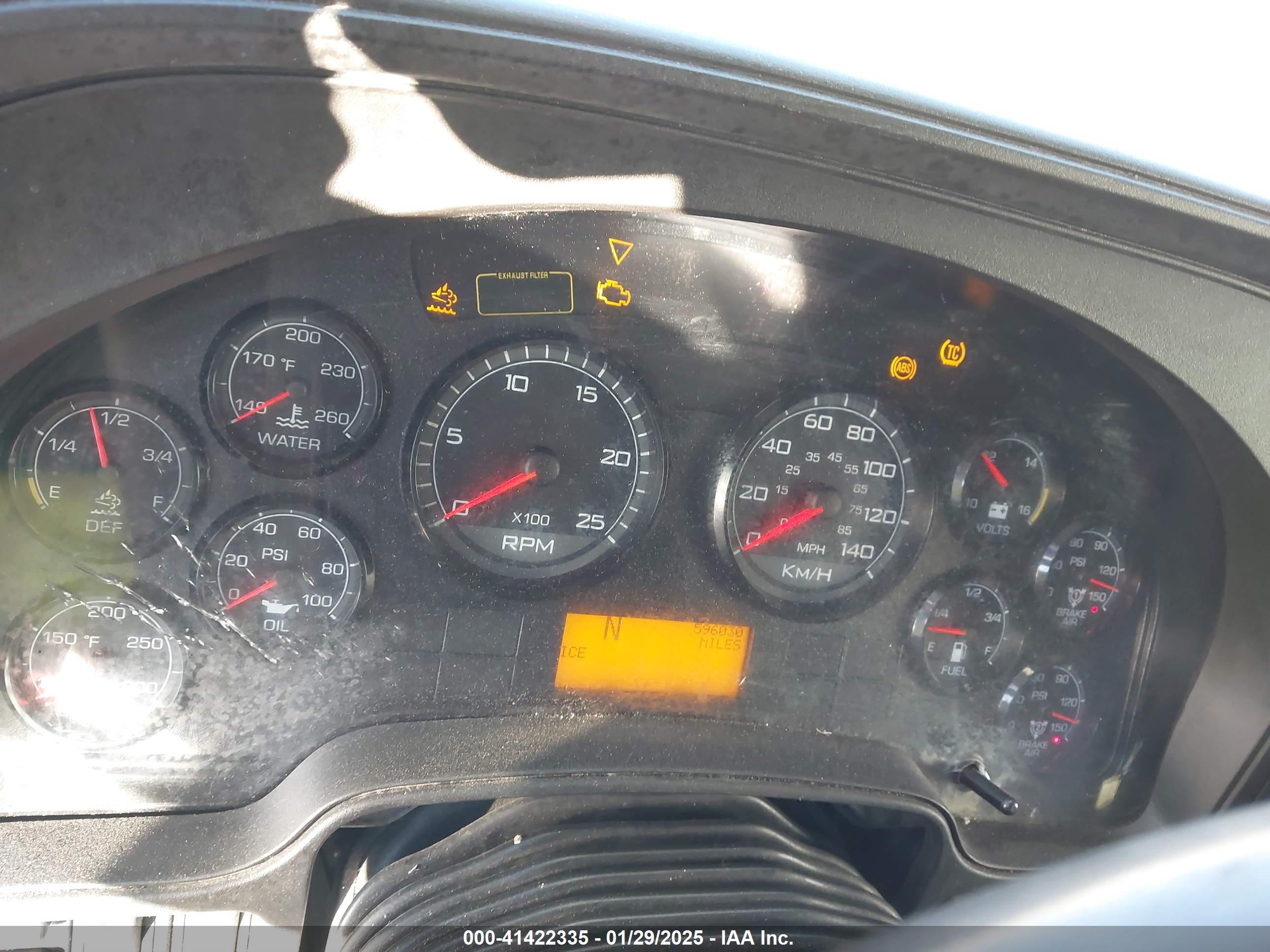 INTERNATIONAL PROSTAR image 6