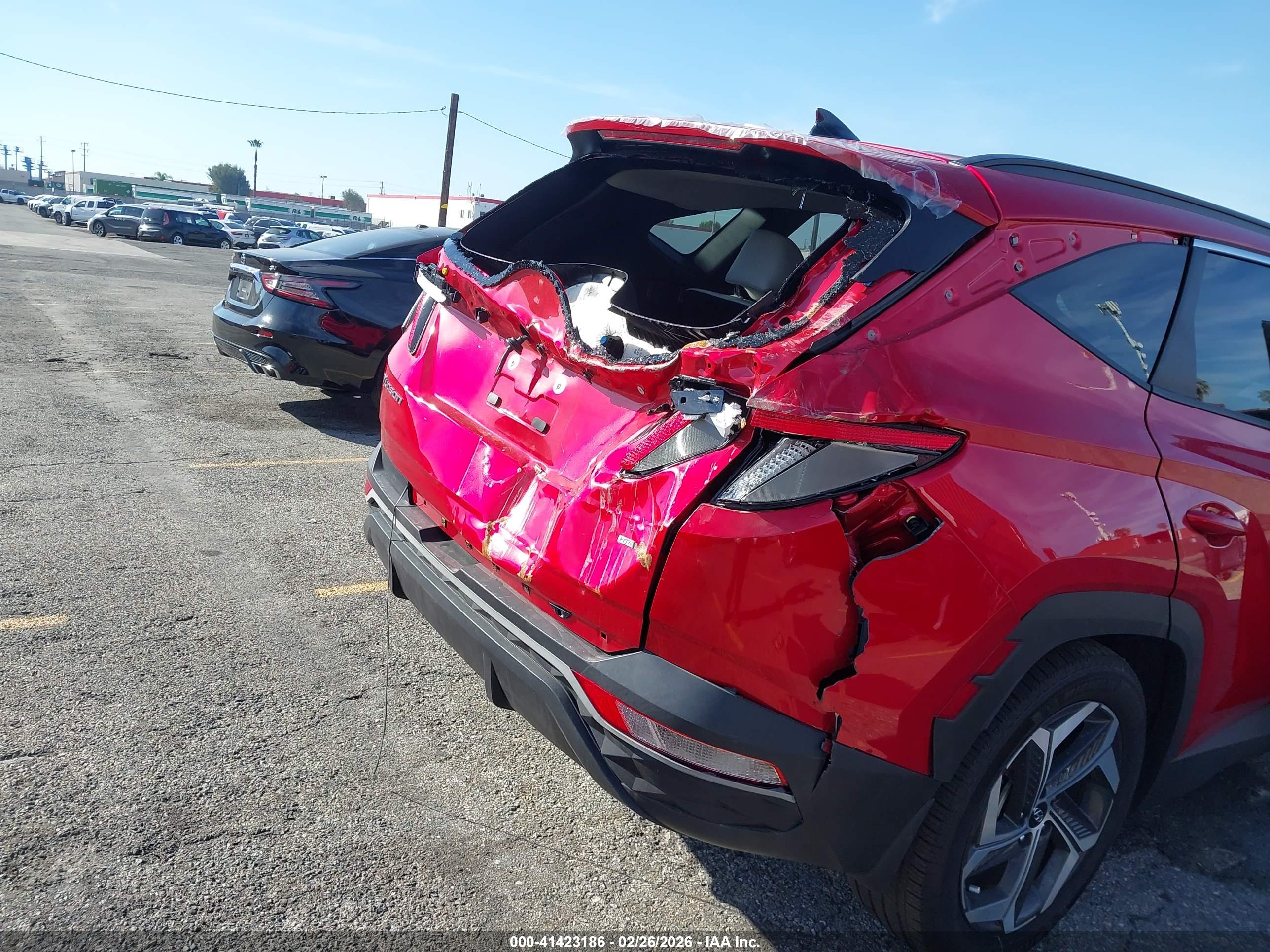 HYUNDAI TUCSON image 4