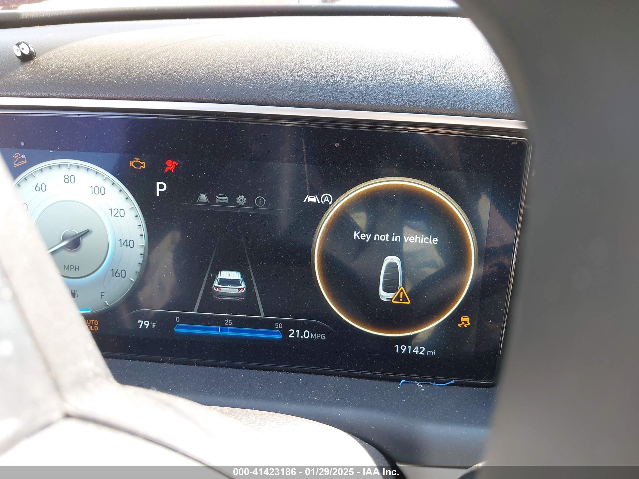 HYUNDAI TUCSON image 7
