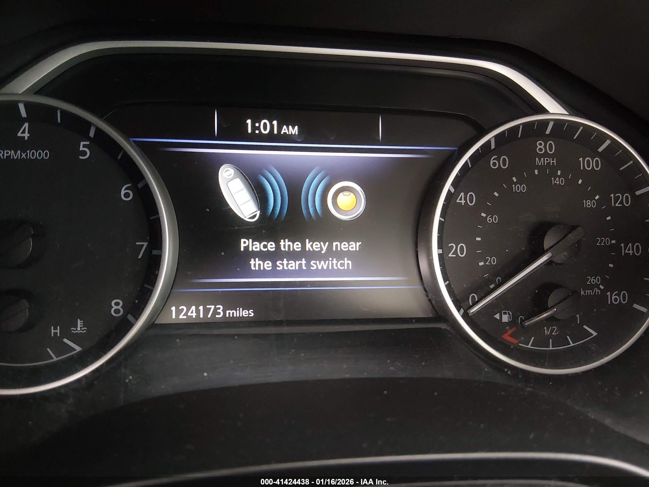 NISSAN MAXIMA image 7