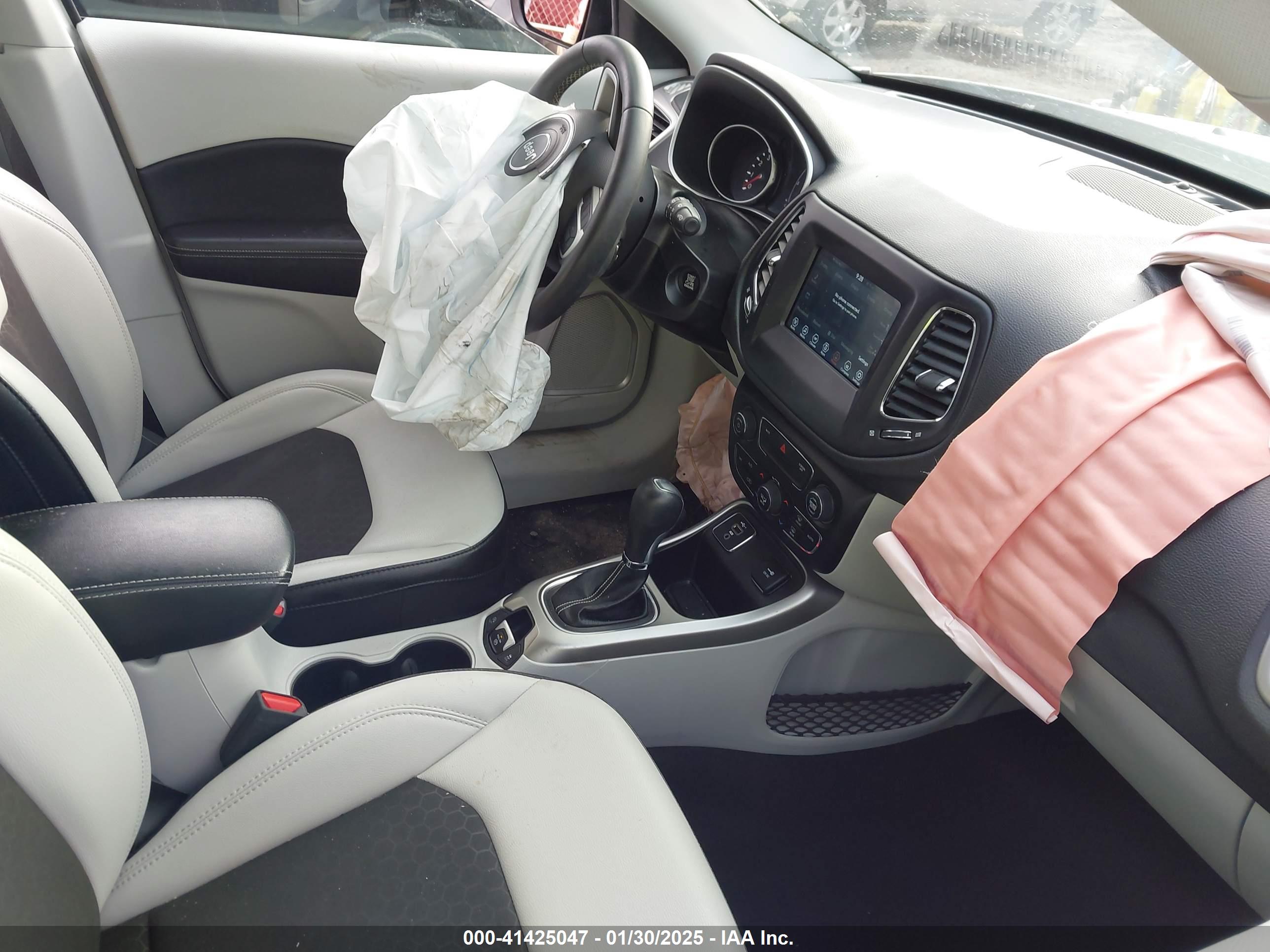 JEEP COMPASS image 5