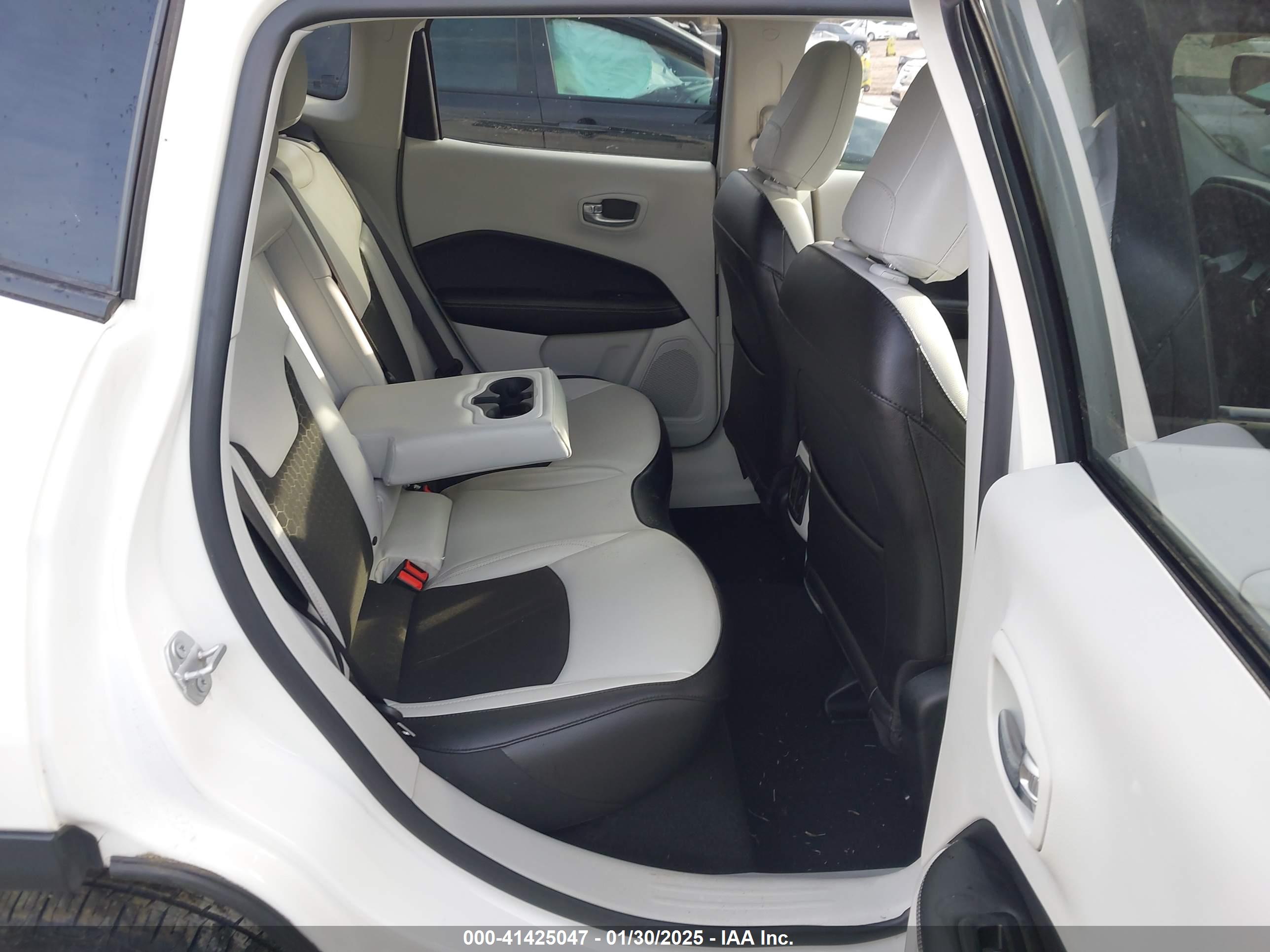 JEEP COMPASS image 8