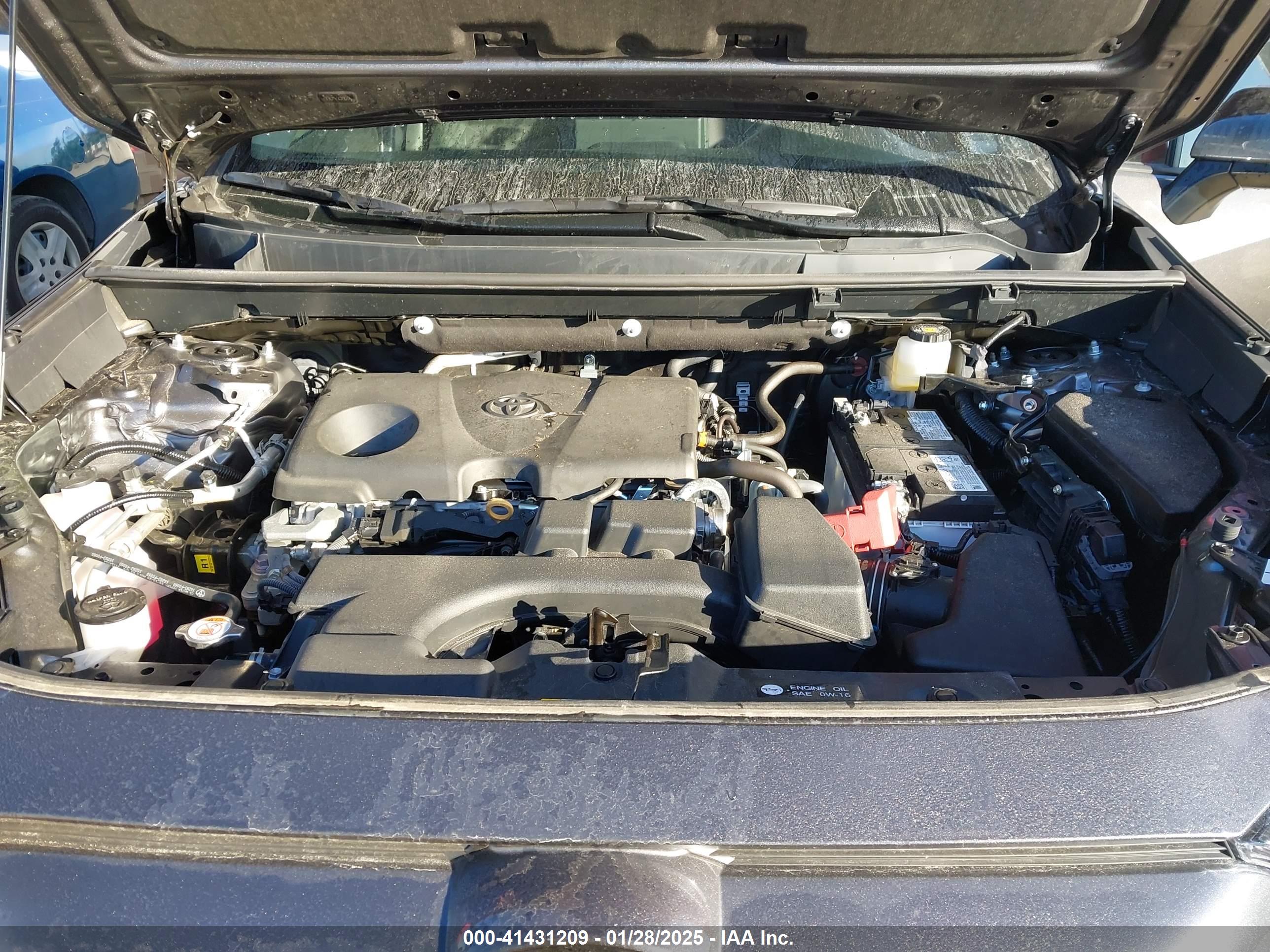 TOYOTA RAV4 image 10