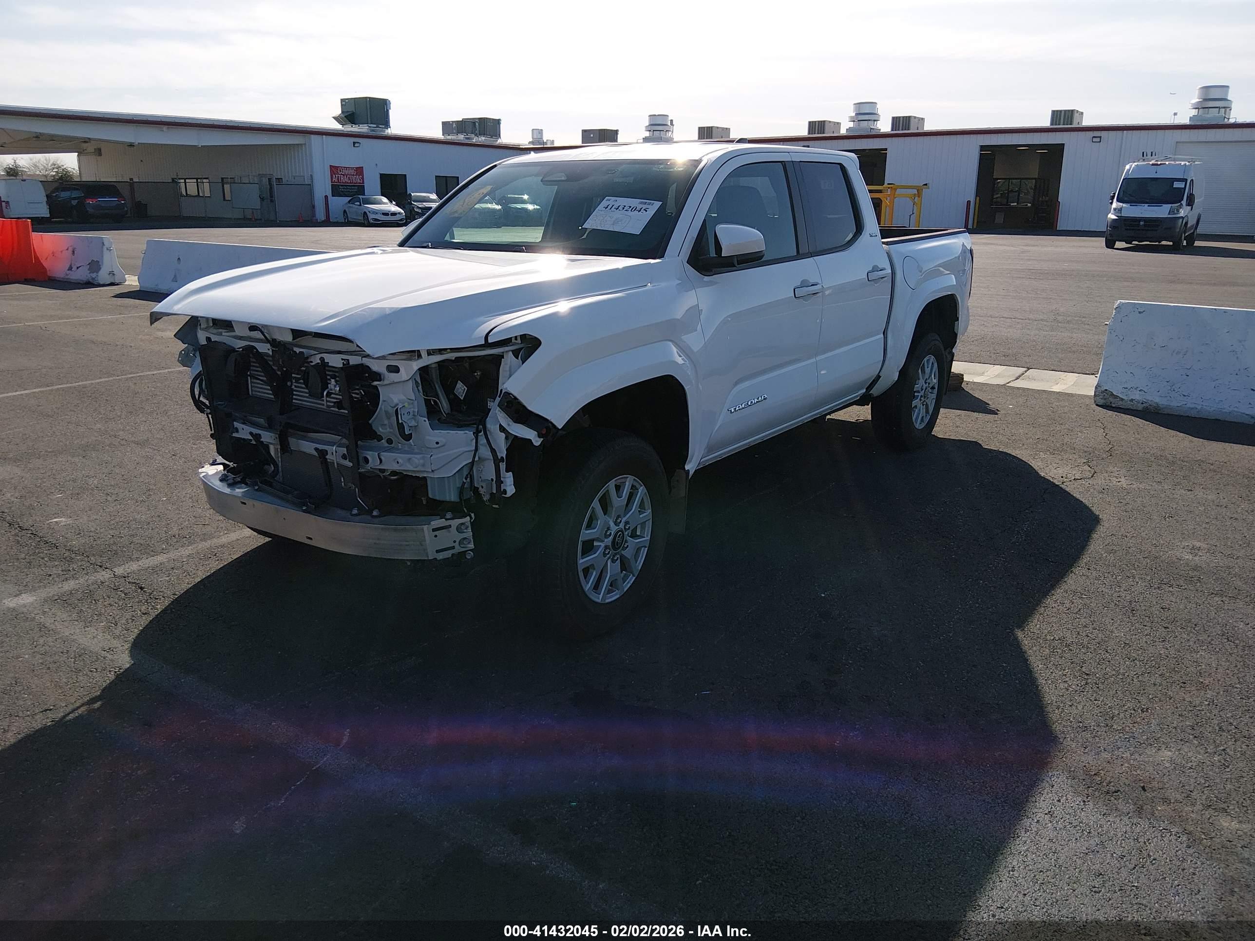 TOYOTA TACOMA image 2