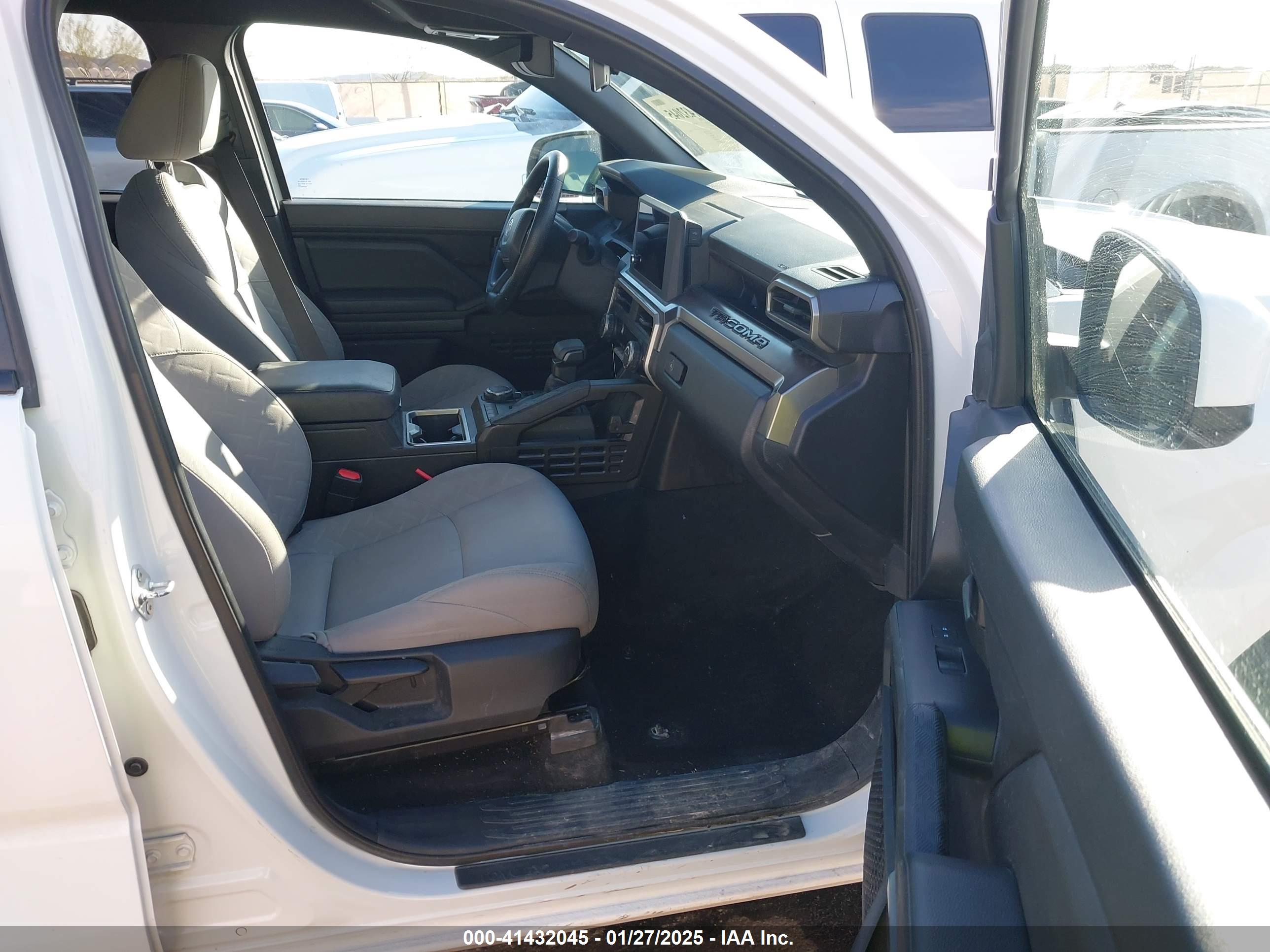 TOYOTA TACOMA image 5
