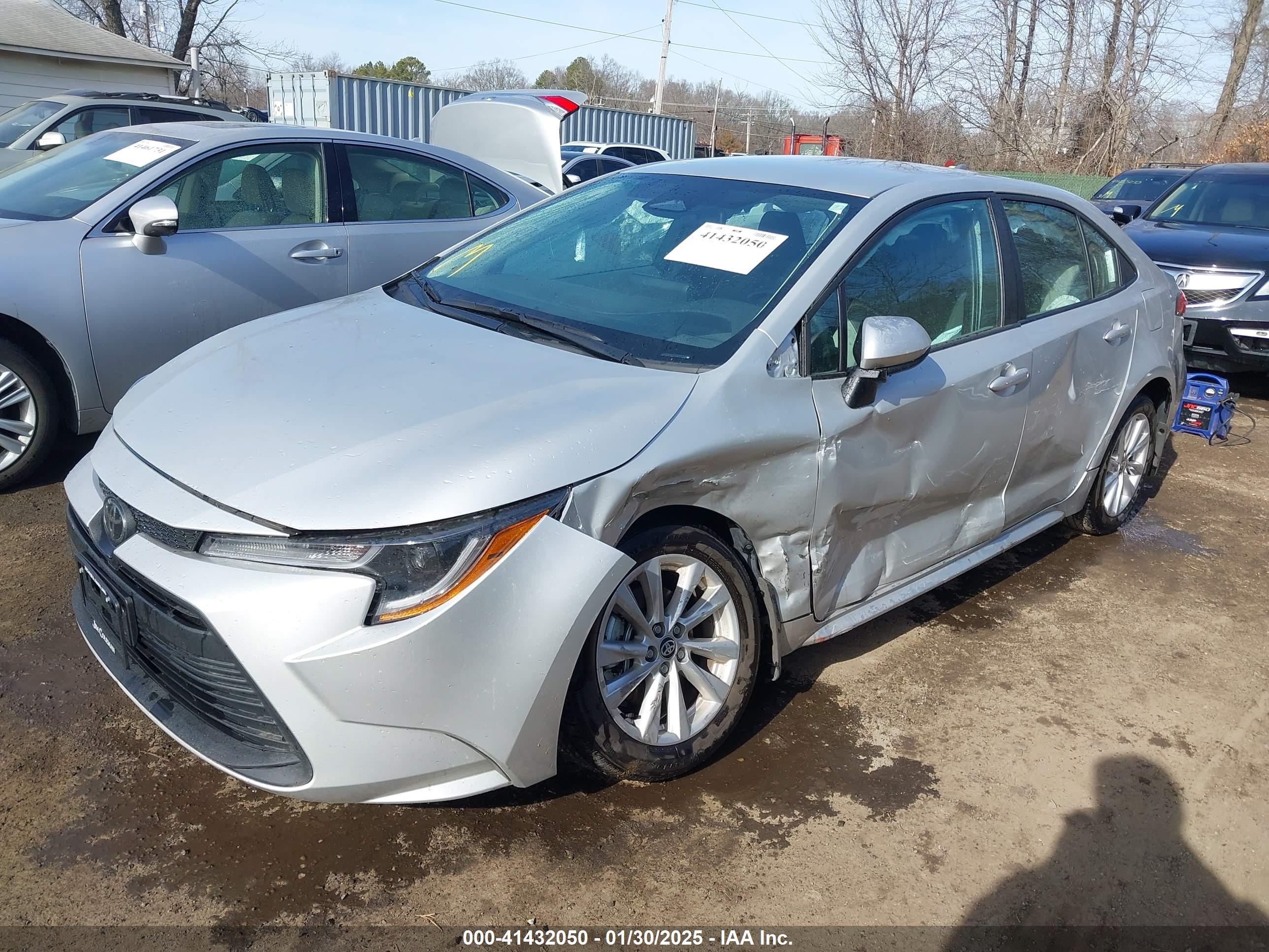 TOYOTA COROLLA image 2