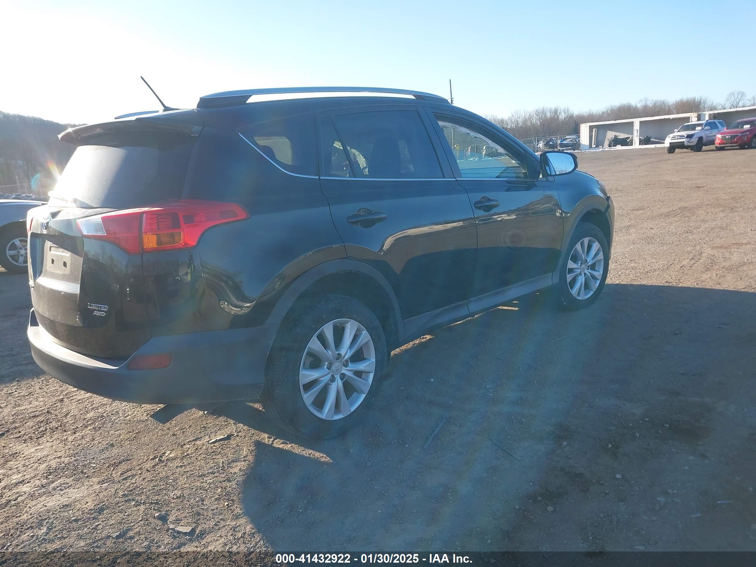 TOYOTA RAV4 image 4
