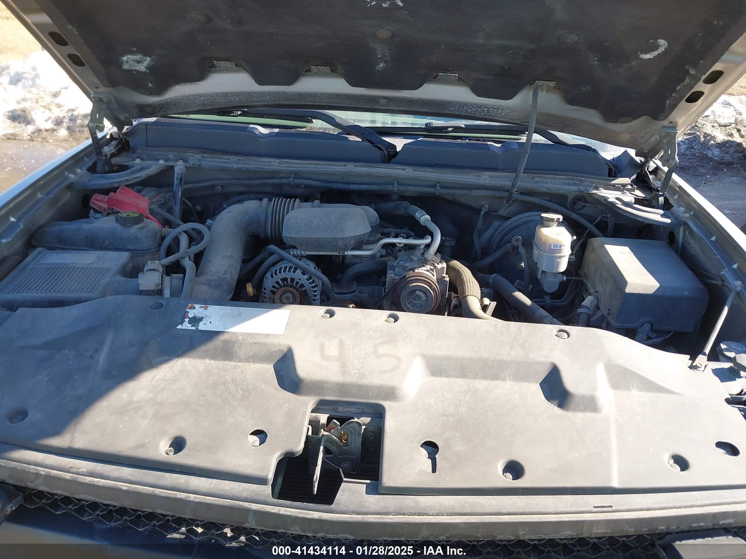 CHEVROLET SILVERADO image 10