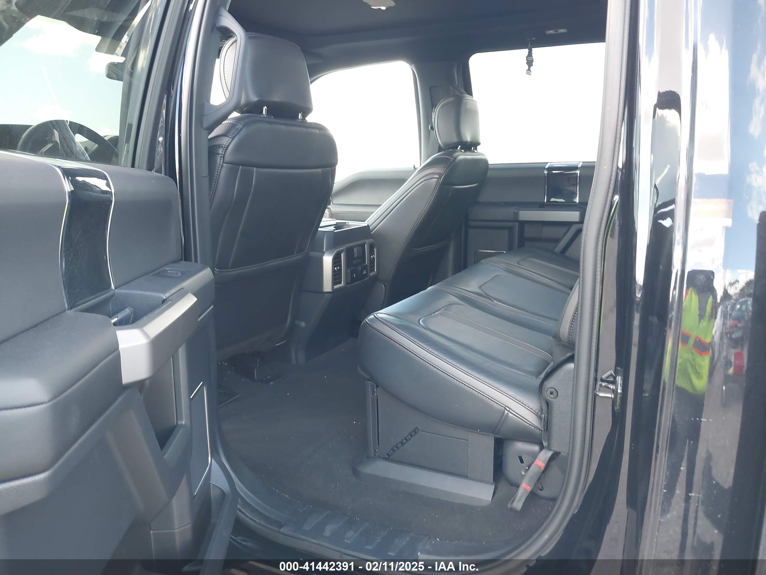 FORD F-350 image 8