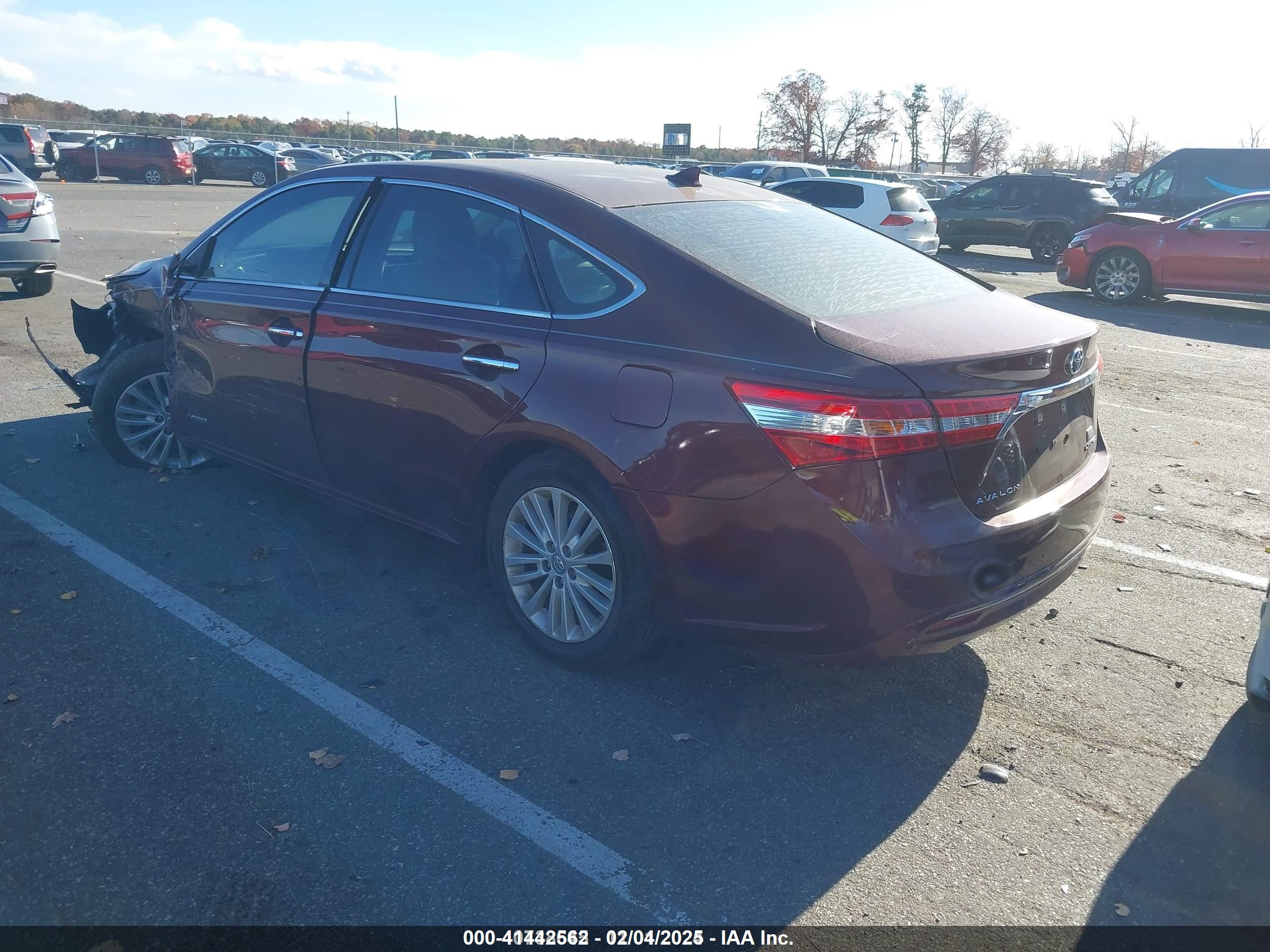 TOYOTA AVALON image 3