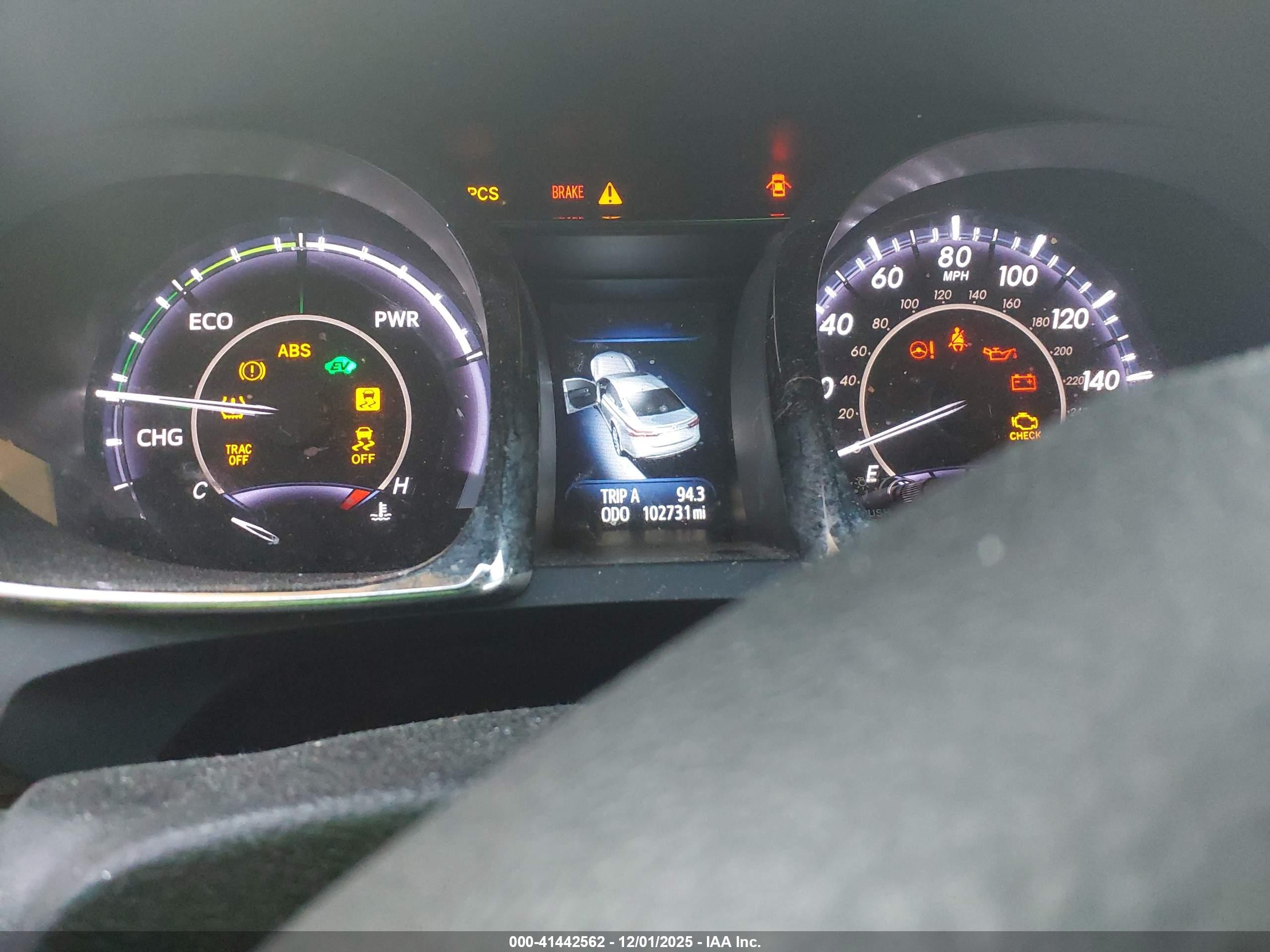 TOYOTA AVALON image 7