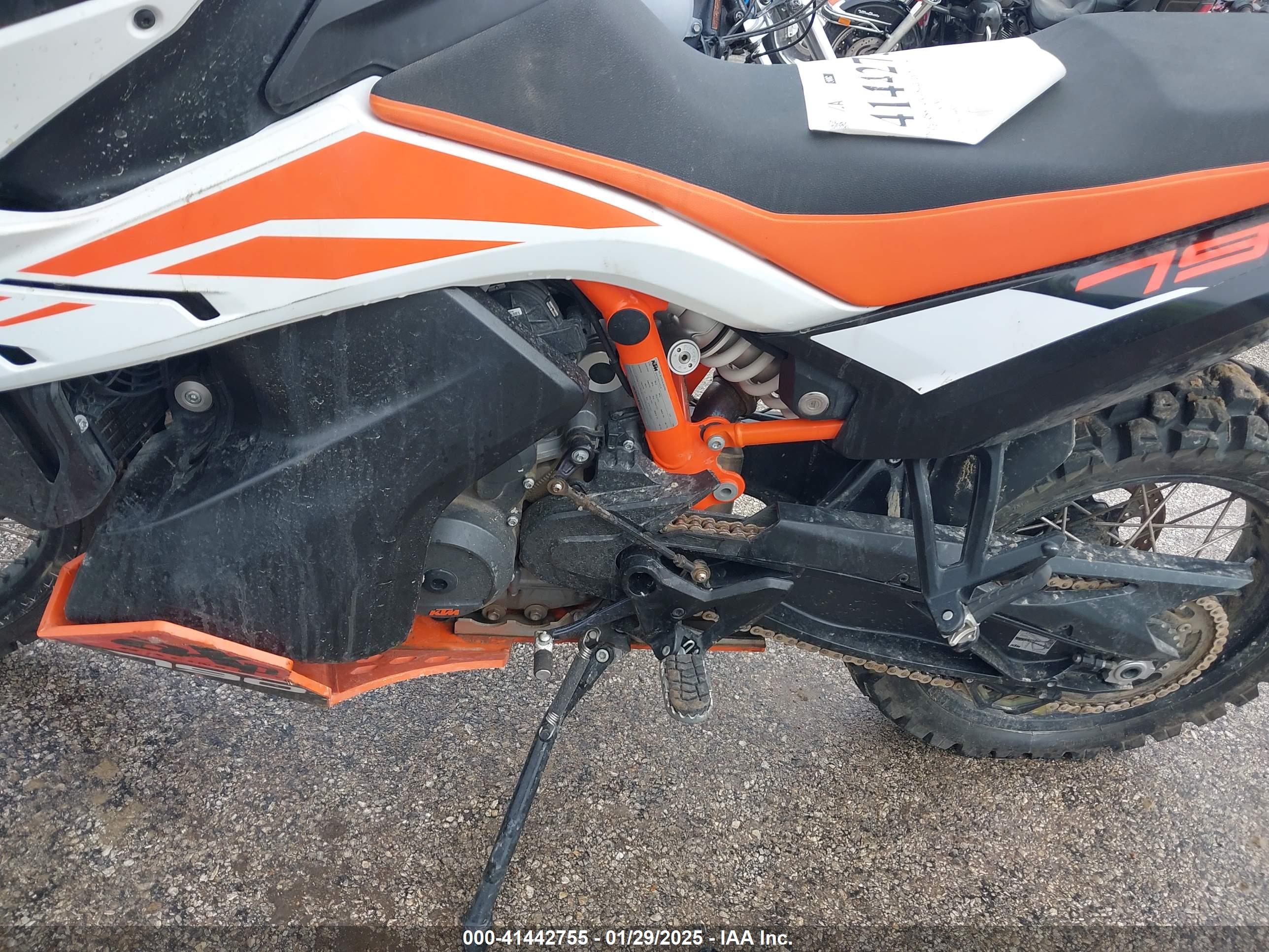 KTM 790 image 9