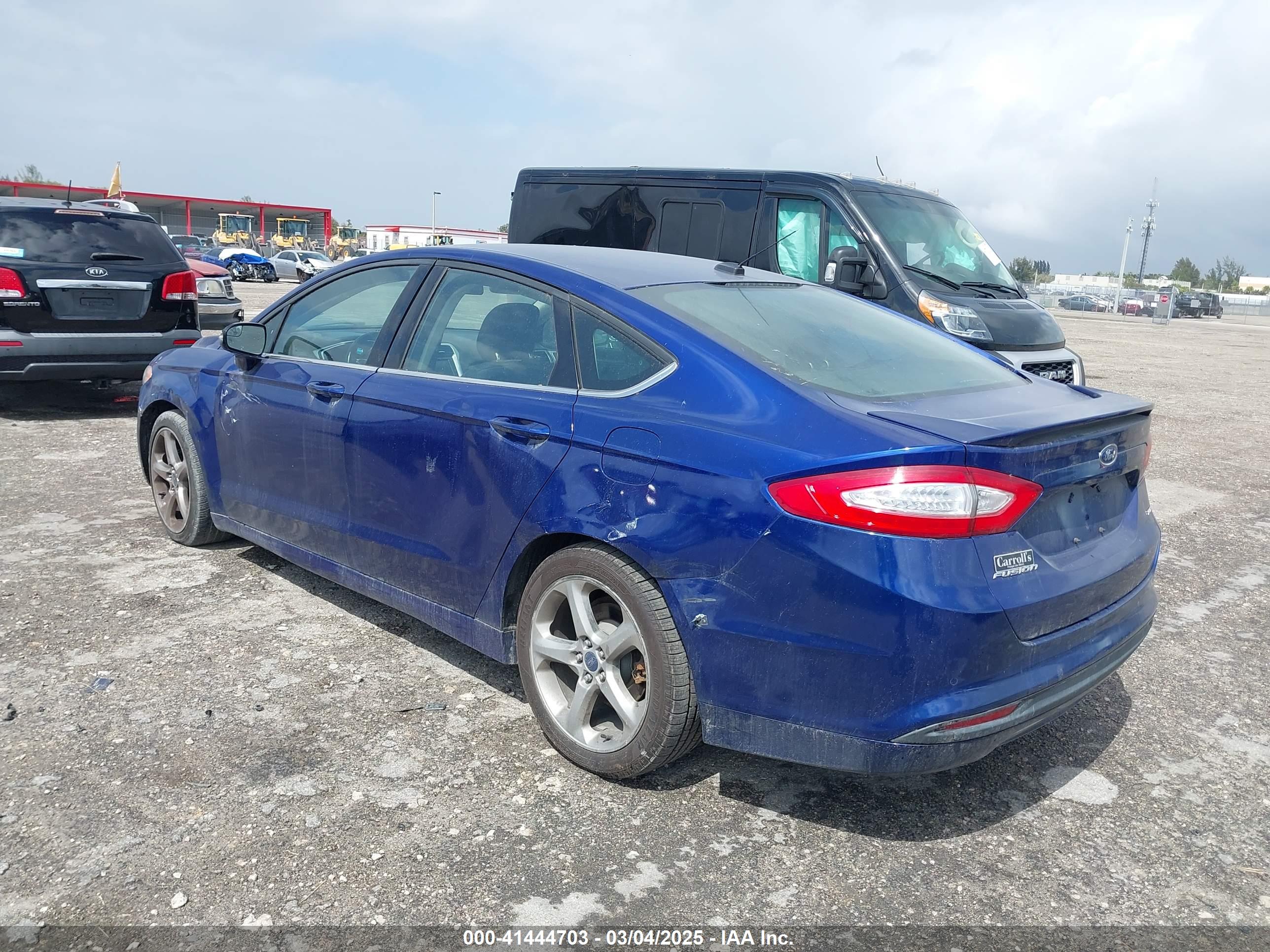 FORD FUSION image 3
