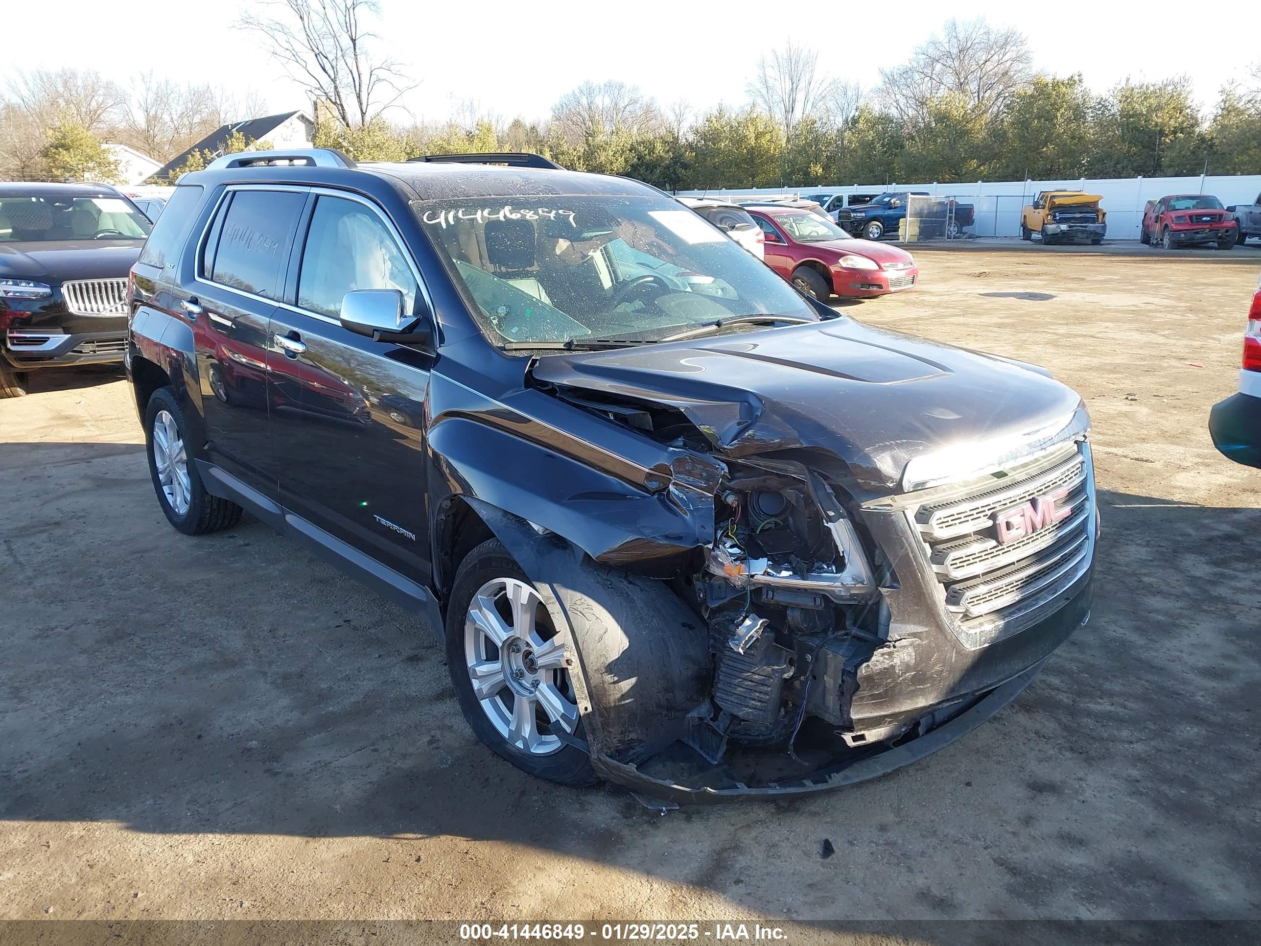 GMC TERRAIN image 6