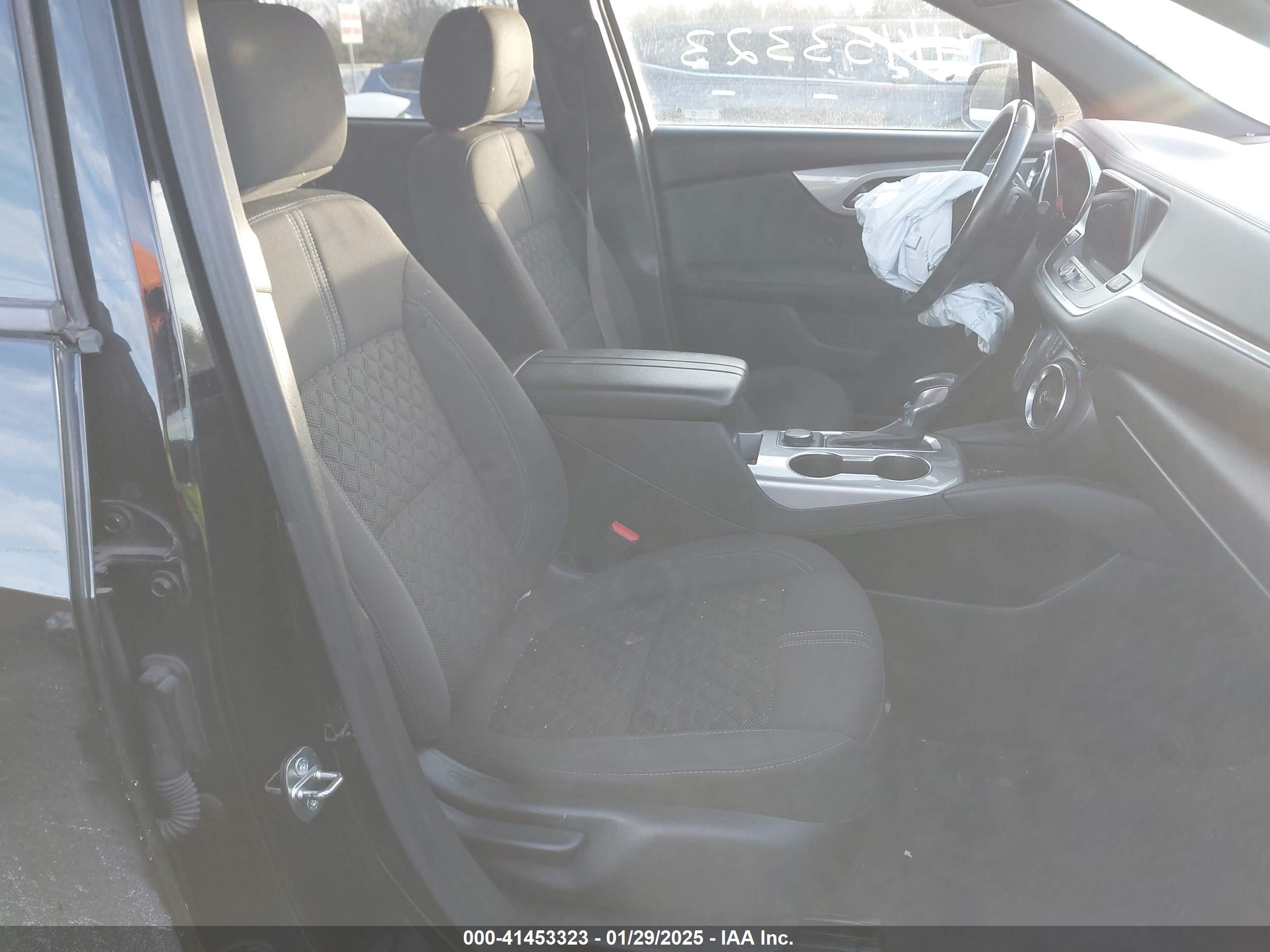 CHEVROLET BLAZER image 5