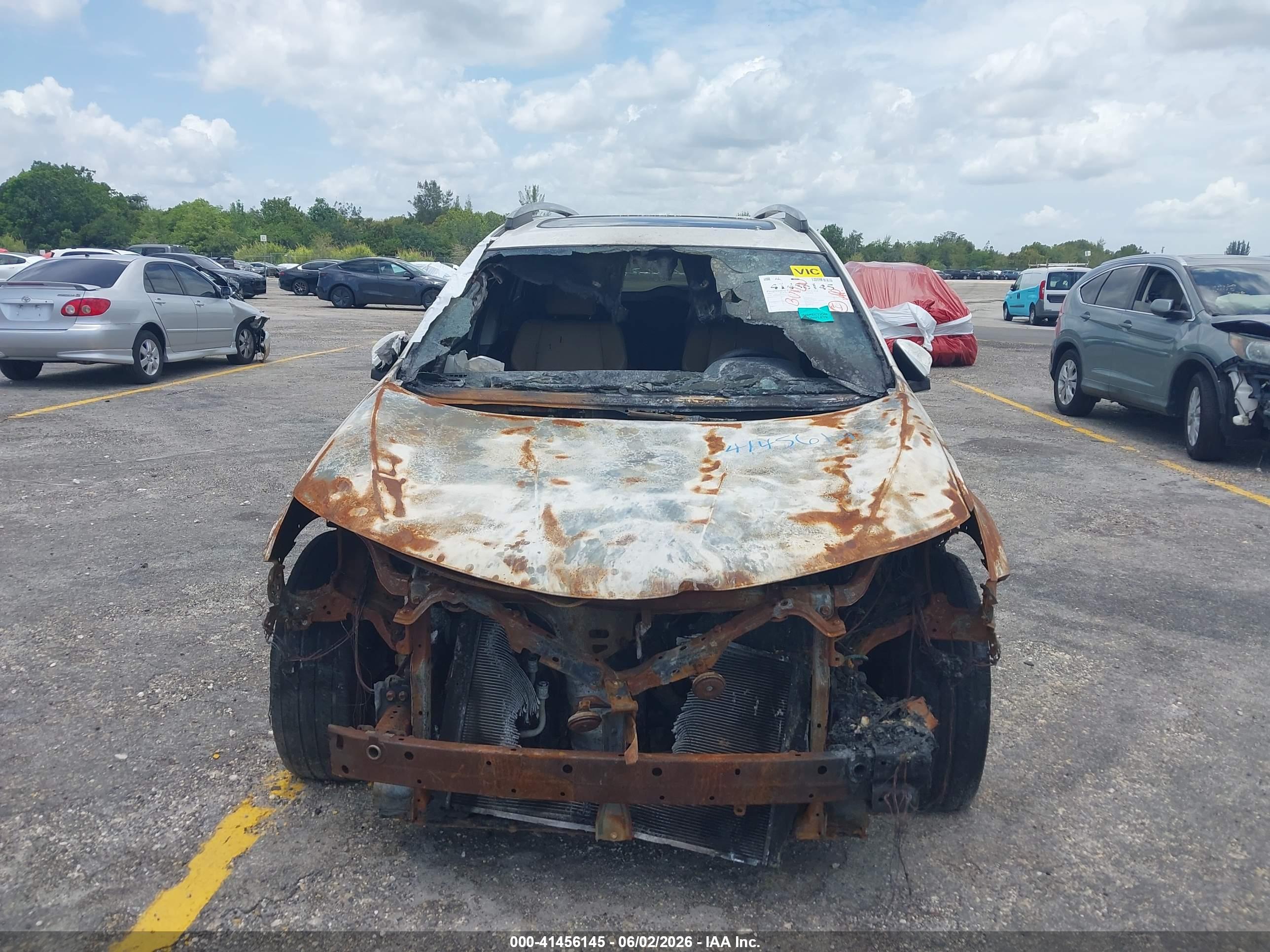 TOYOTA RAV4 image 6