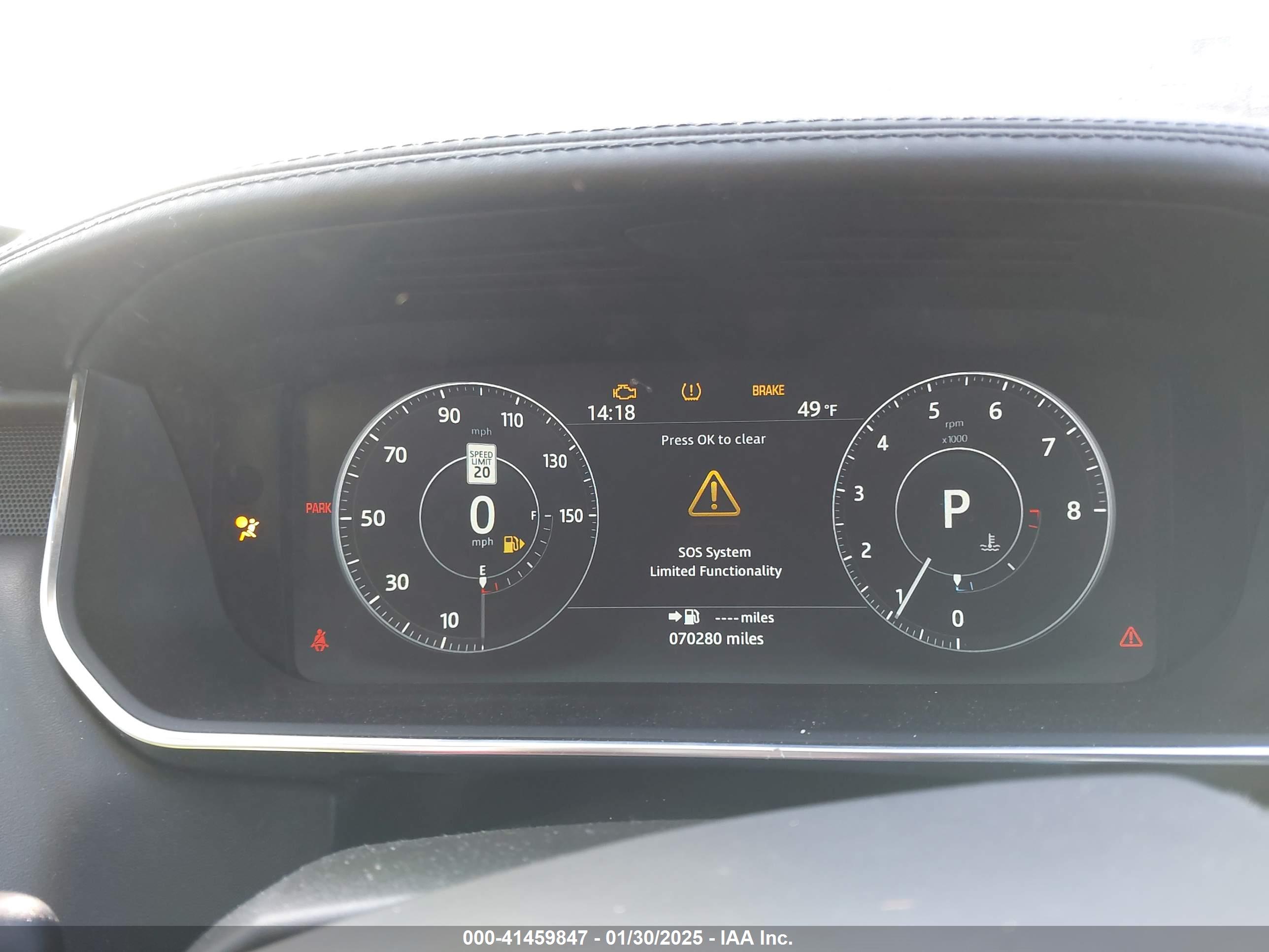 LAND ROVER image 7