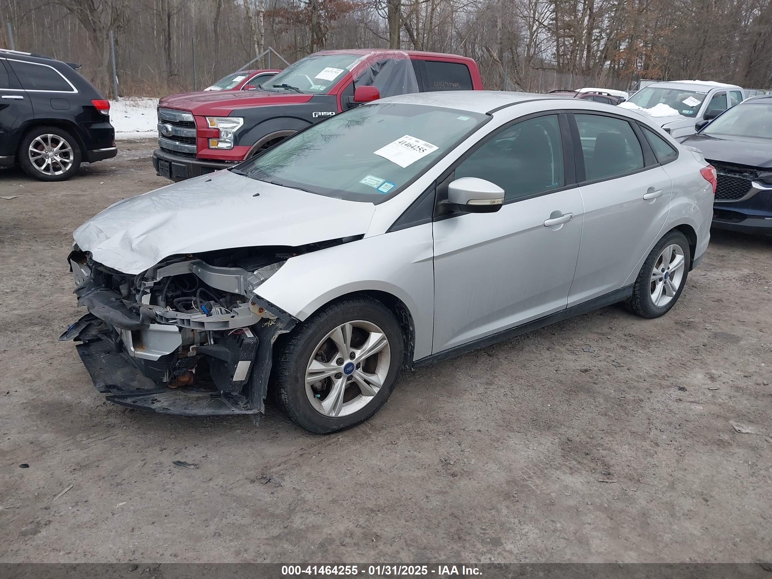 FORD FOCUS image 2