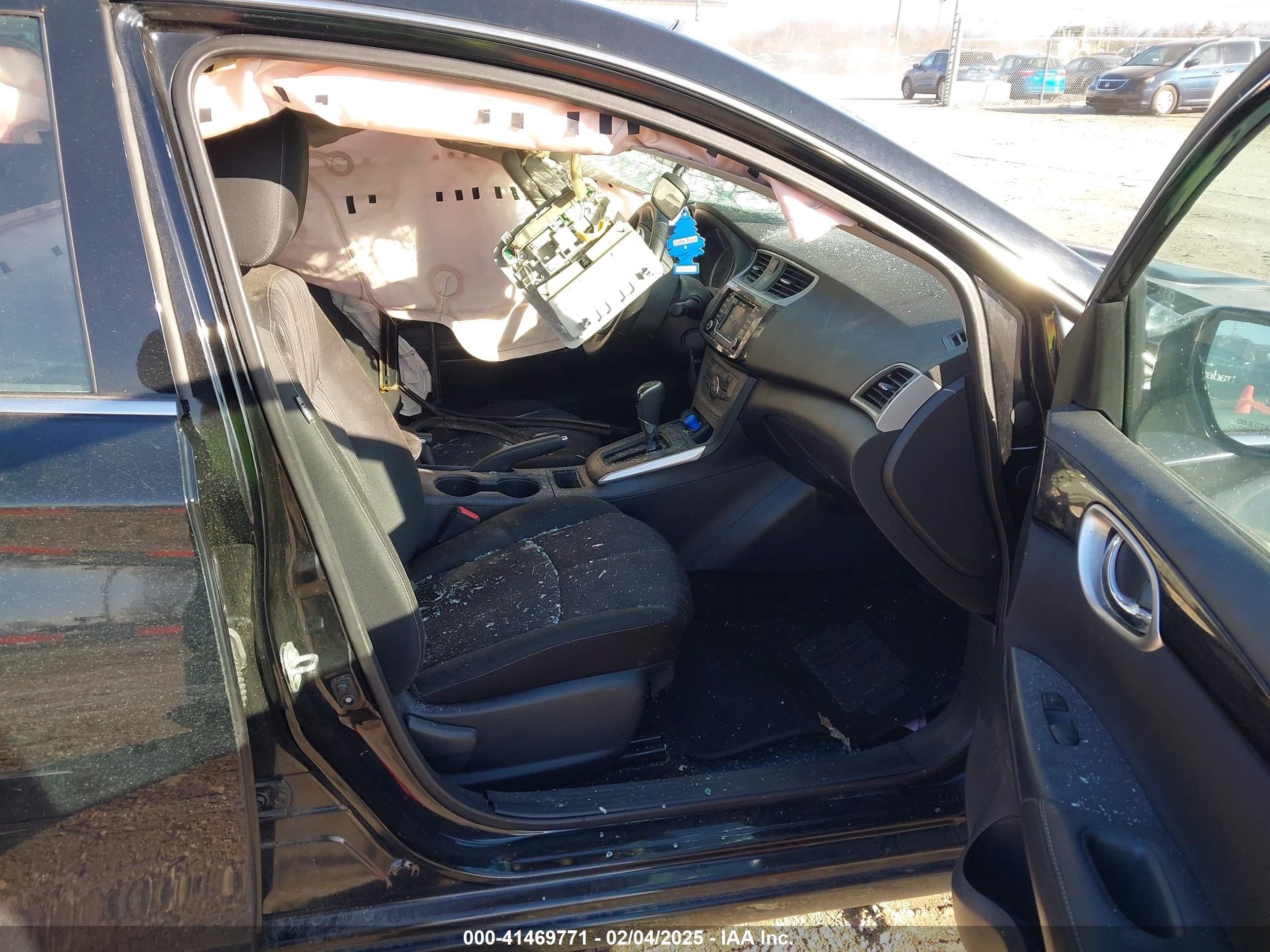 NISSAN SENTRA image 5