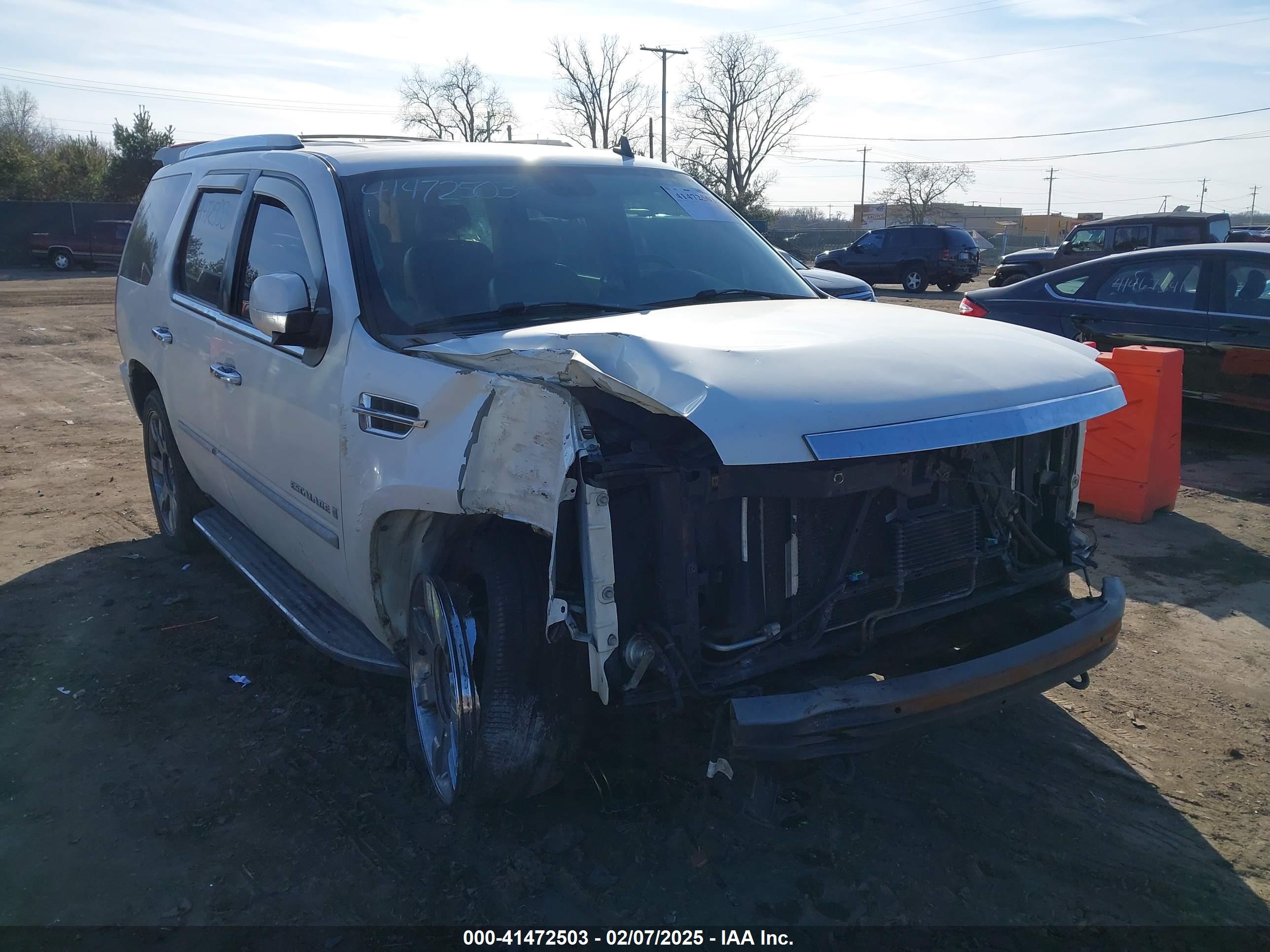 CADILLAC ESCALADE image 6