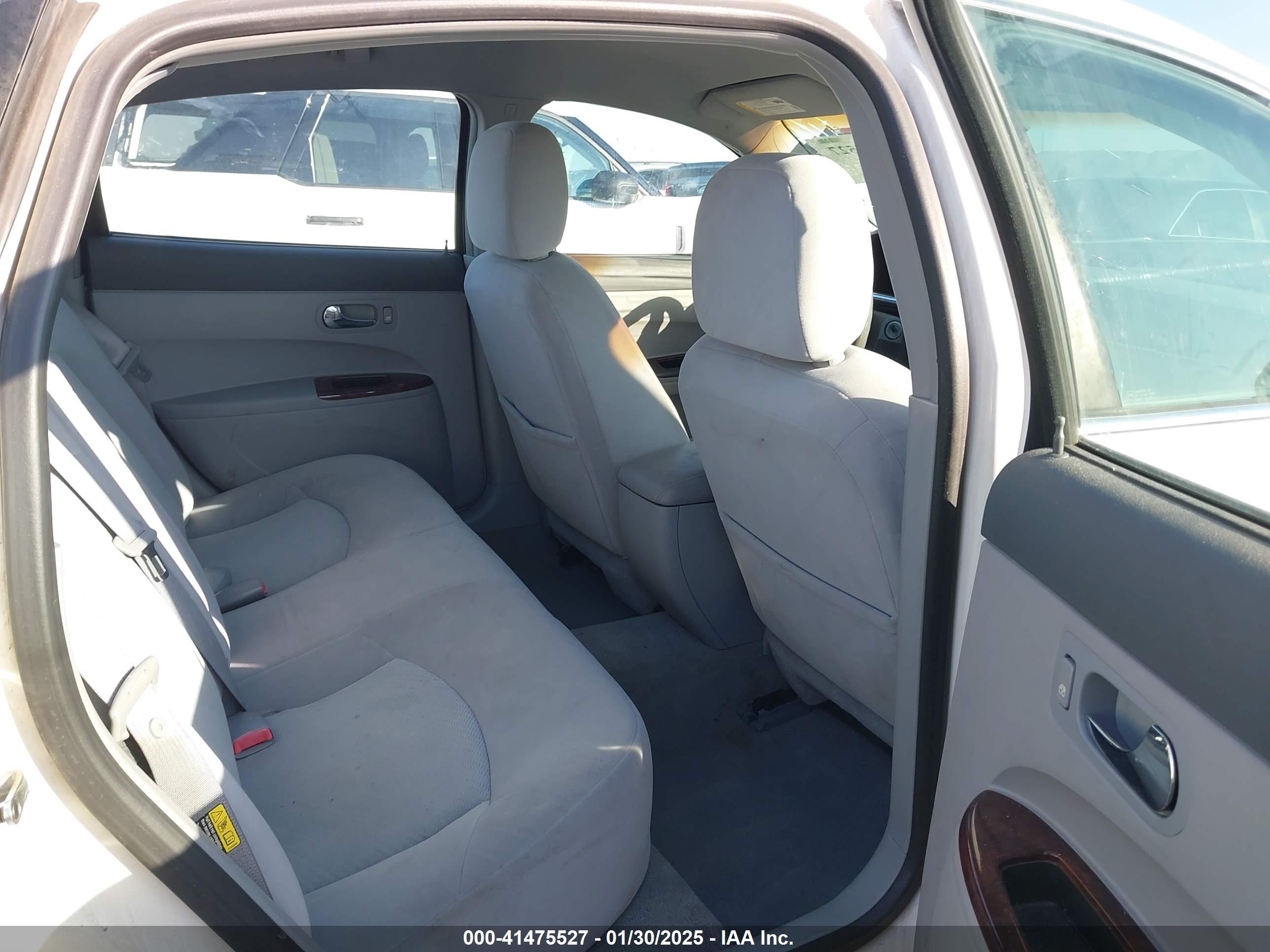 BUICK LACROSSE image 8