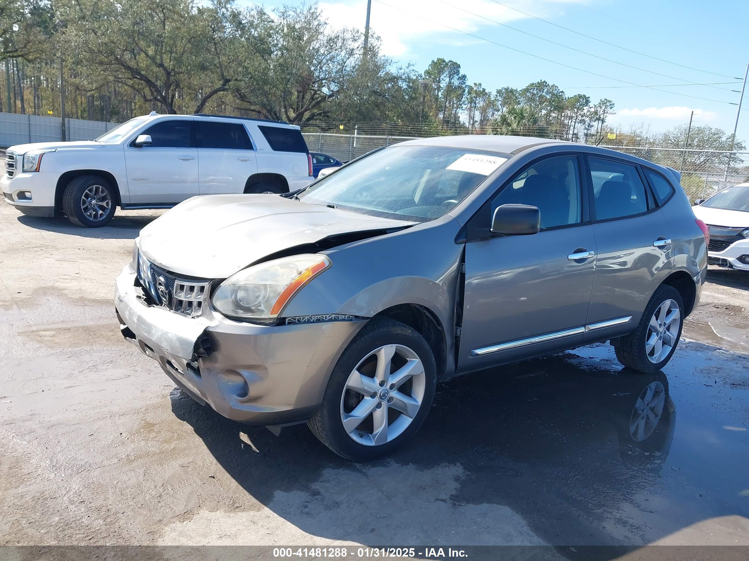NISSAN ROGUE image 2