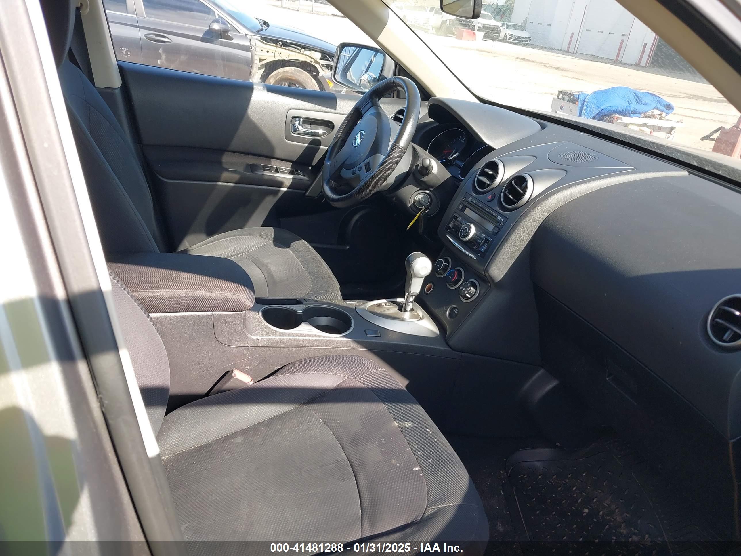 NISSAN ROGUE image 5