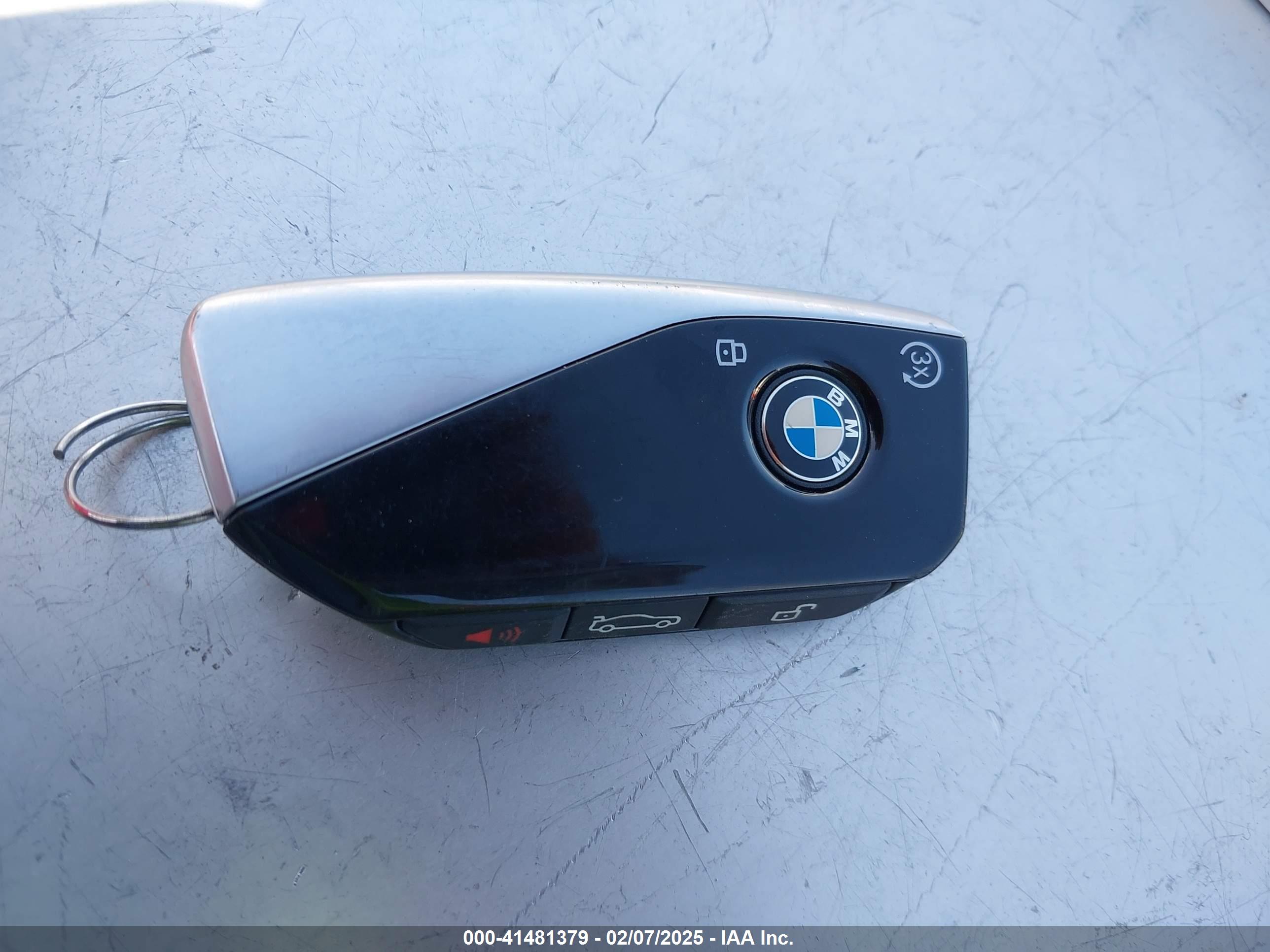 BMW 740 image 11