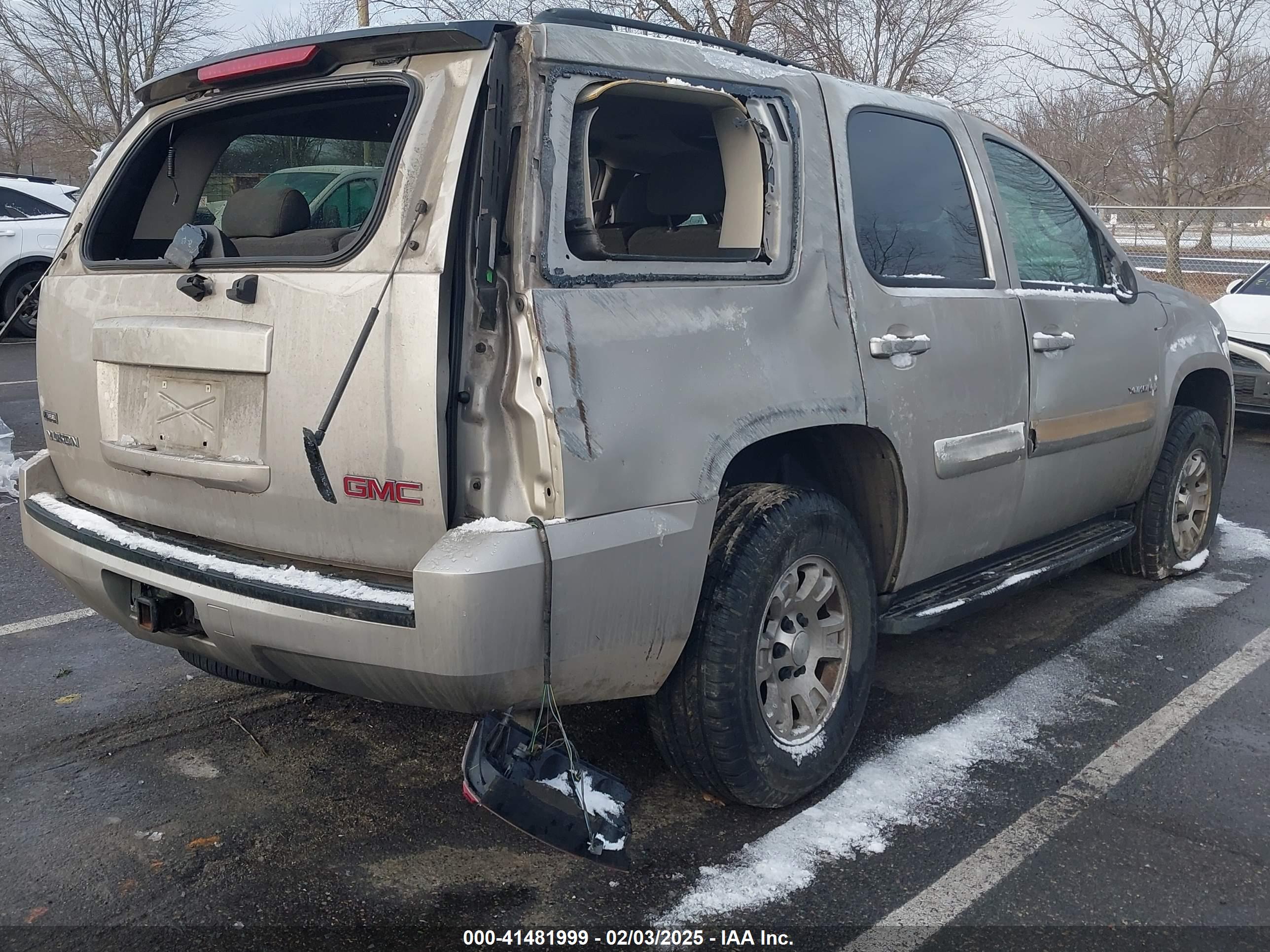 GMC YUKON image 4