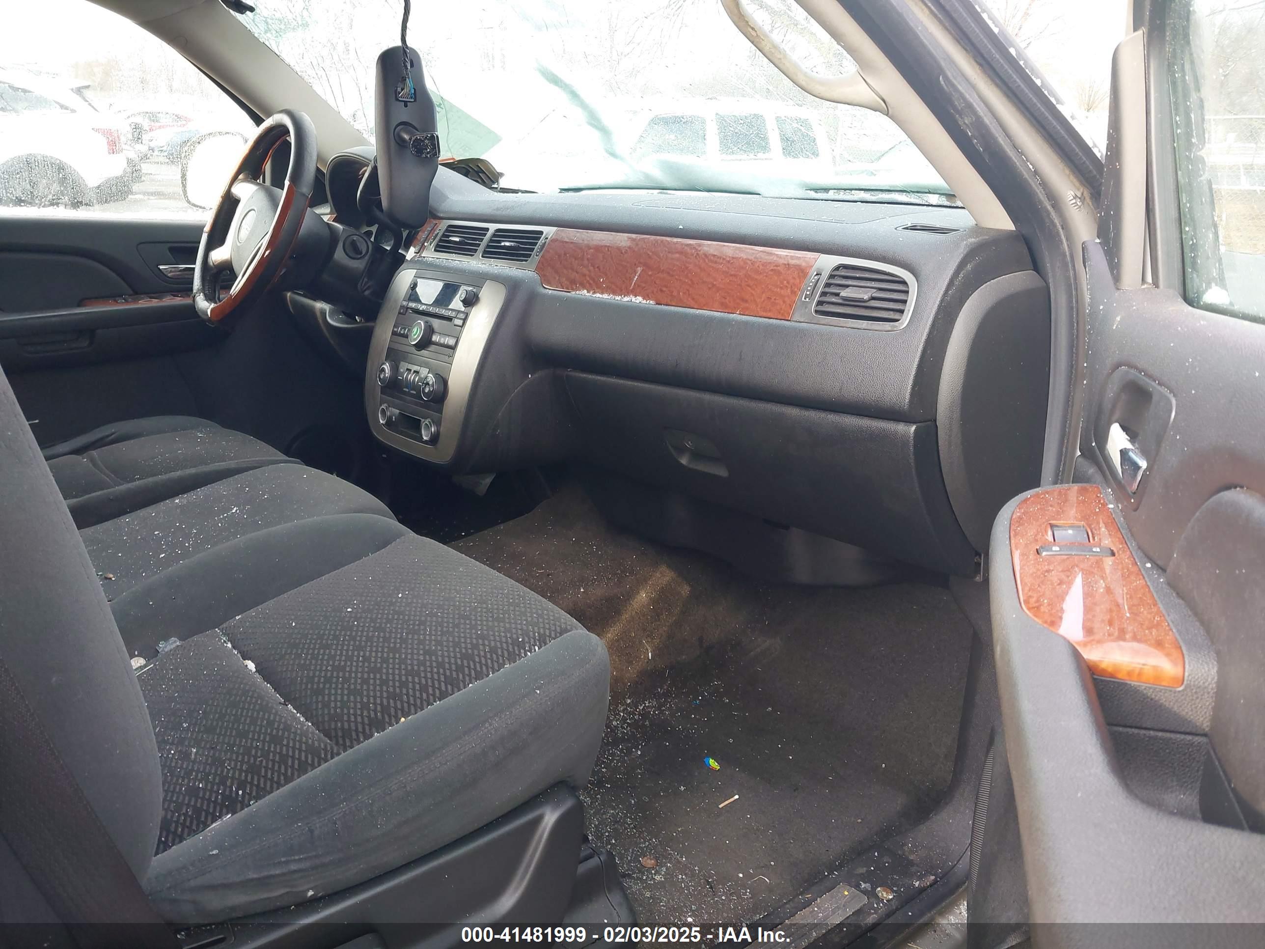 GMC YUKON image 5