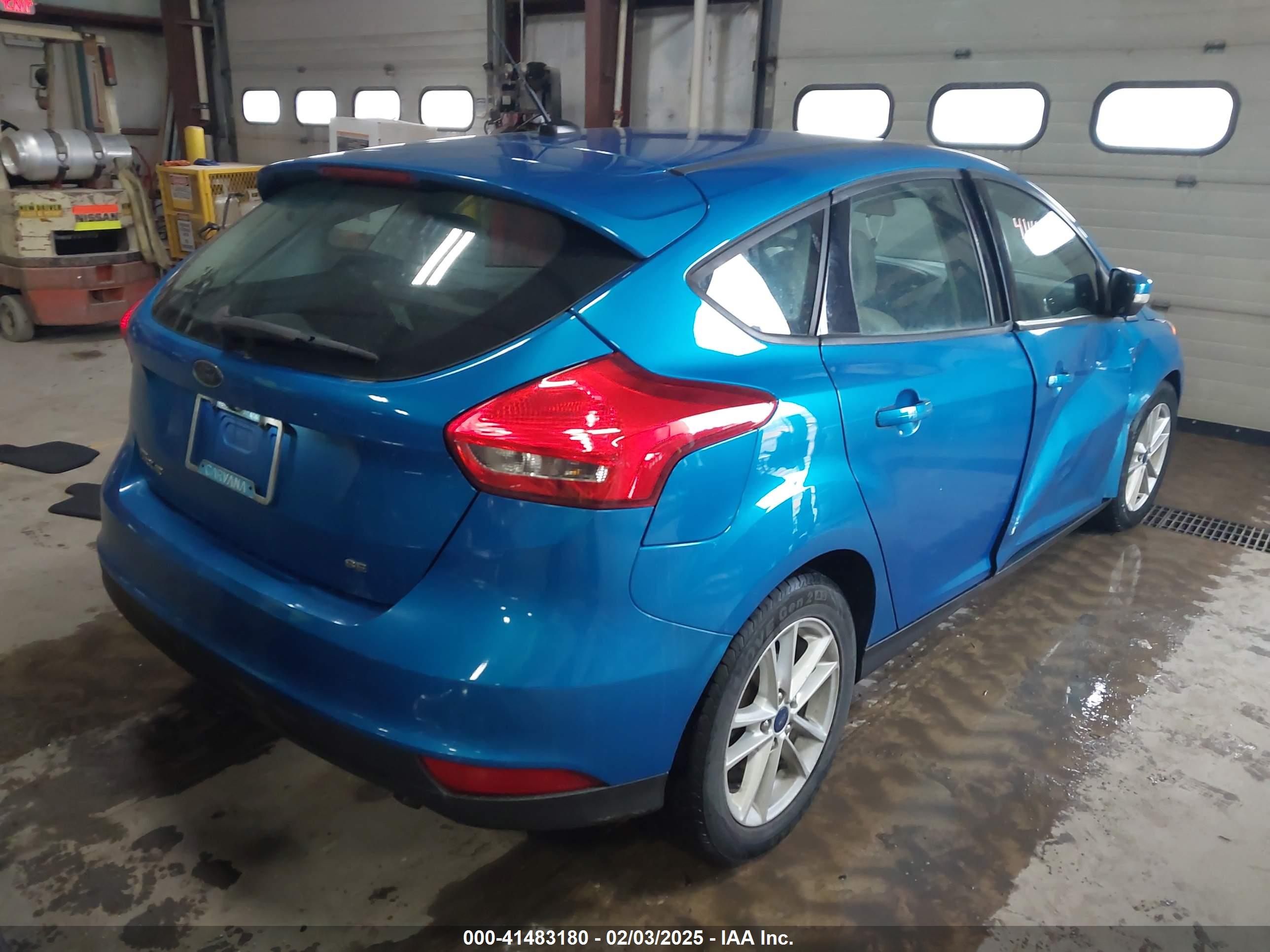 FORD FOCUS image 4