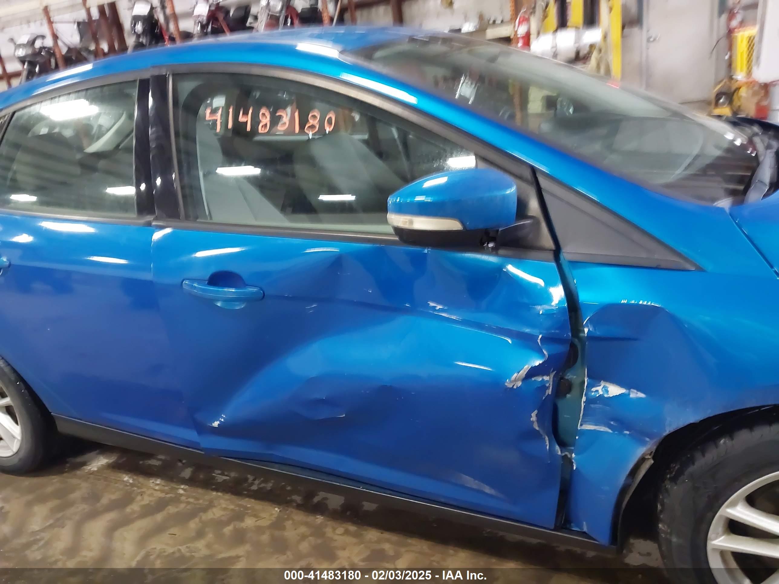 FORD FOCUS image 6