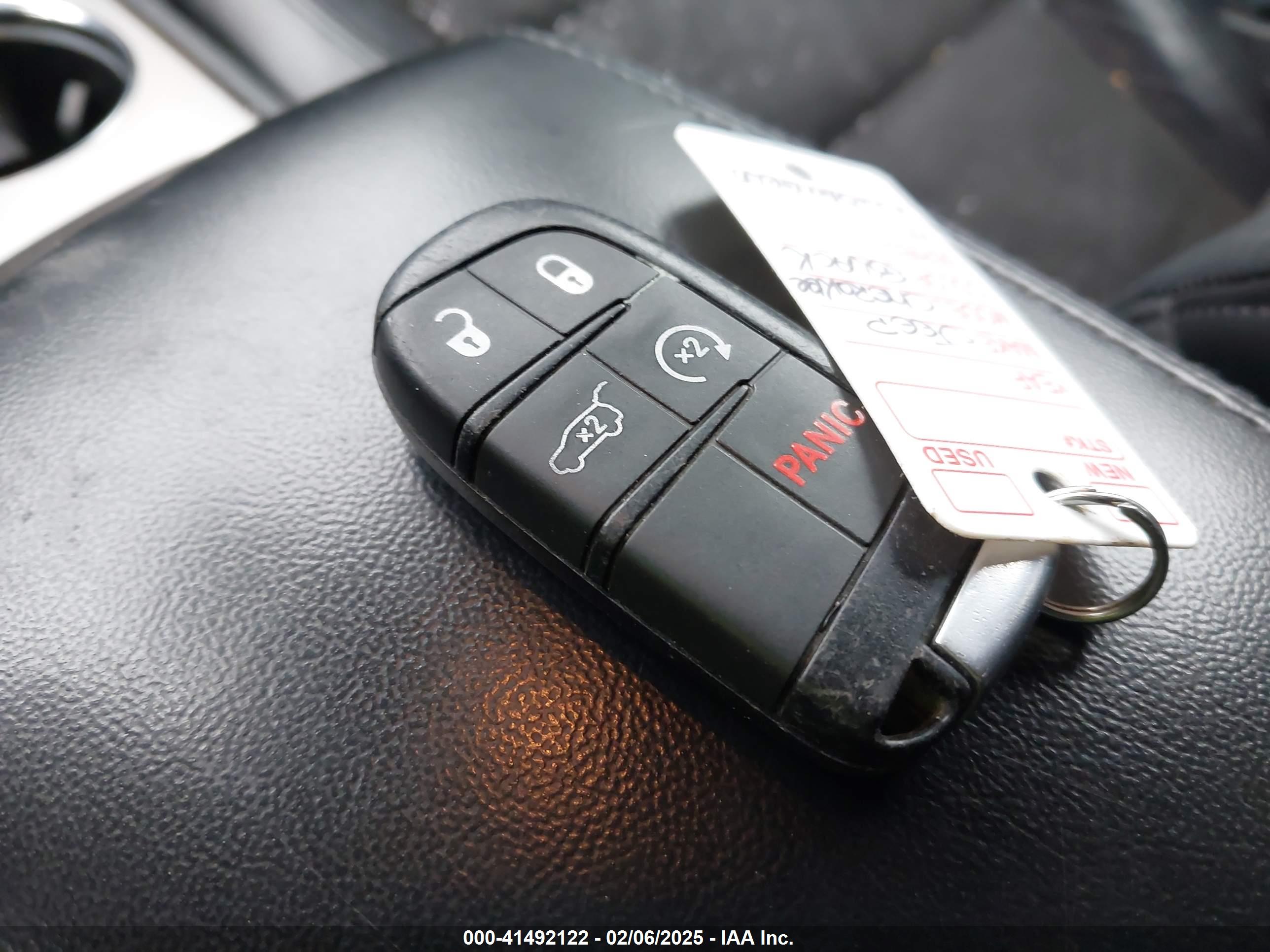 JEEP GRAND image 11