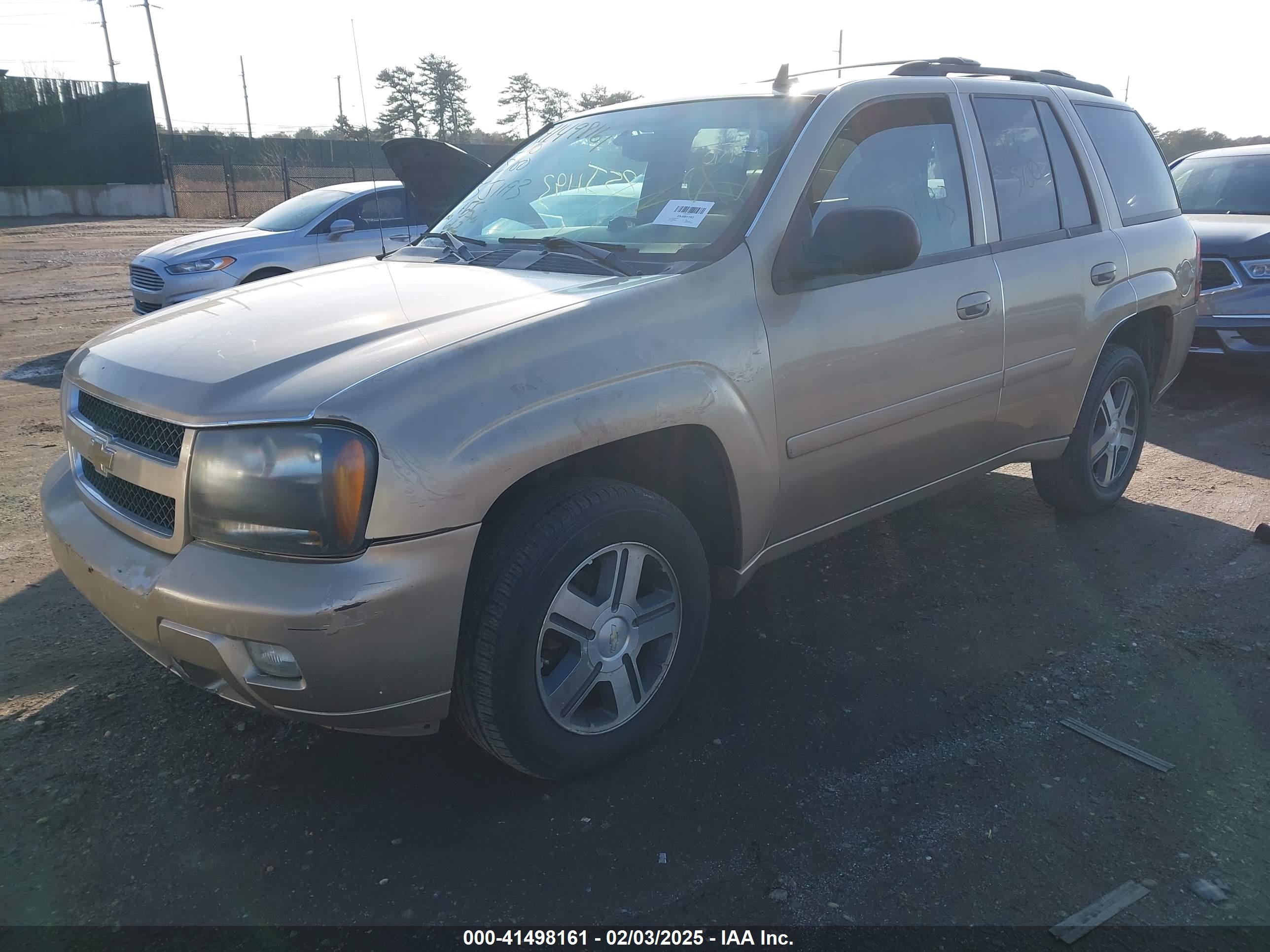CHEVROLET TRAILBLAZER image 2
