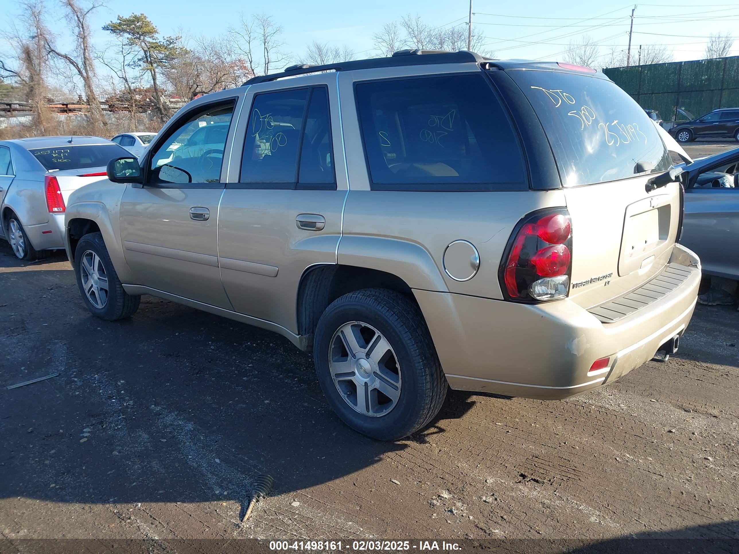 CHEVROLET TRAILBLAZER image 3