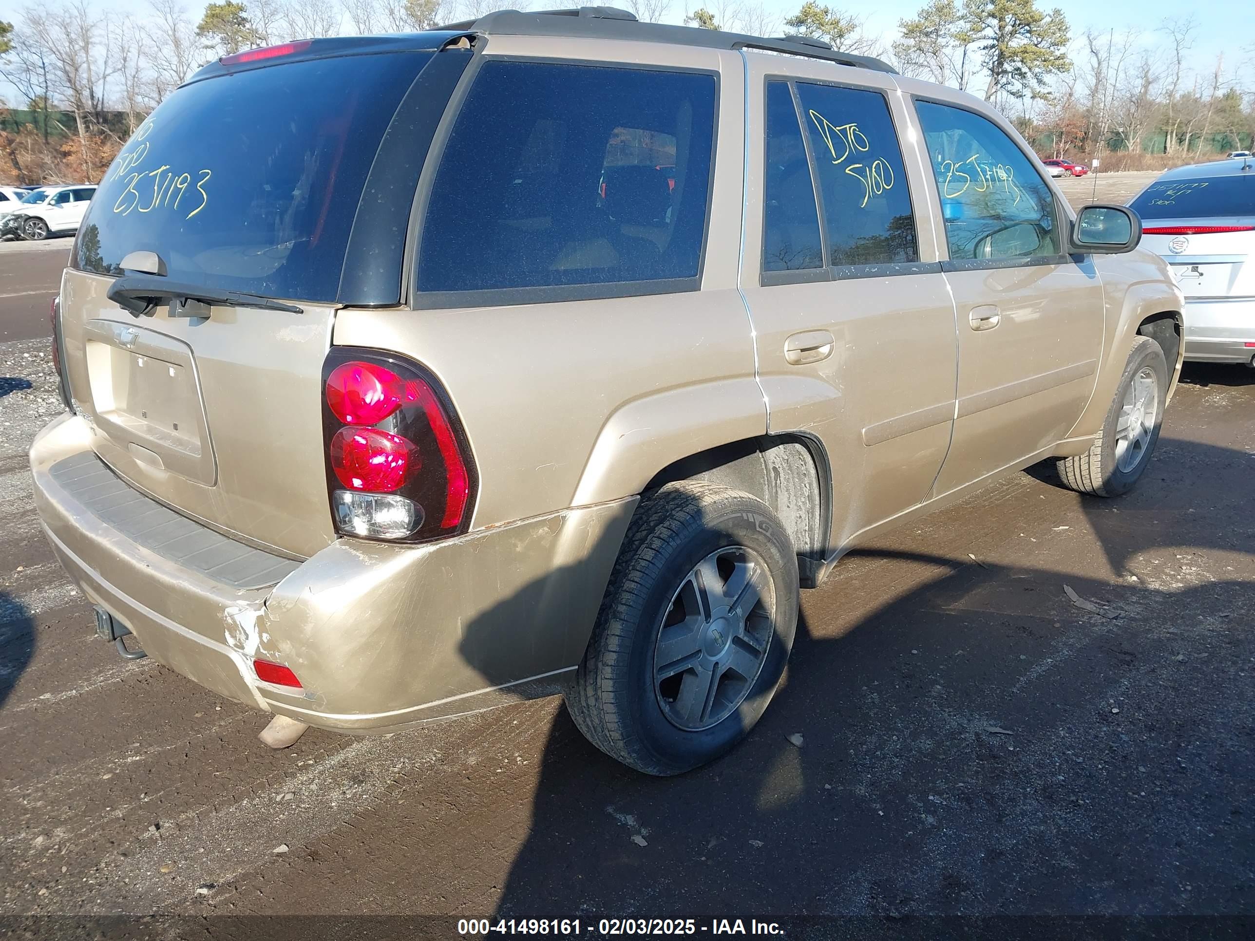 CHEVROLET TRAILBLAZER image 4