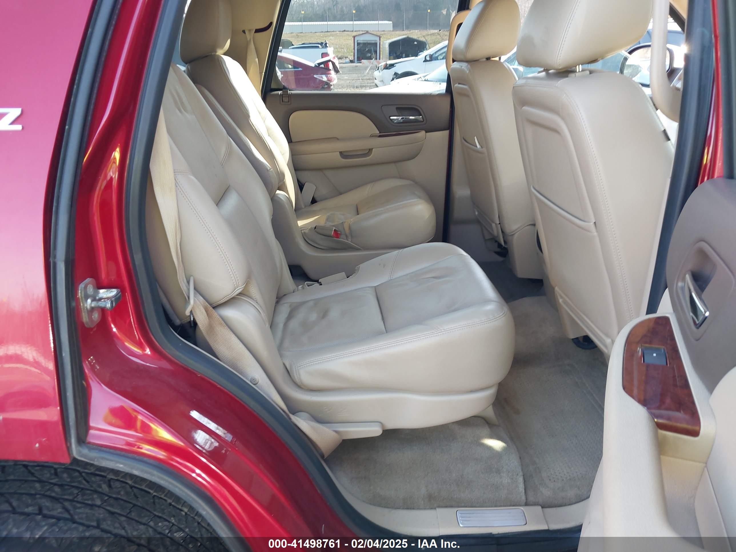CHEVROLET TAHOE image 8