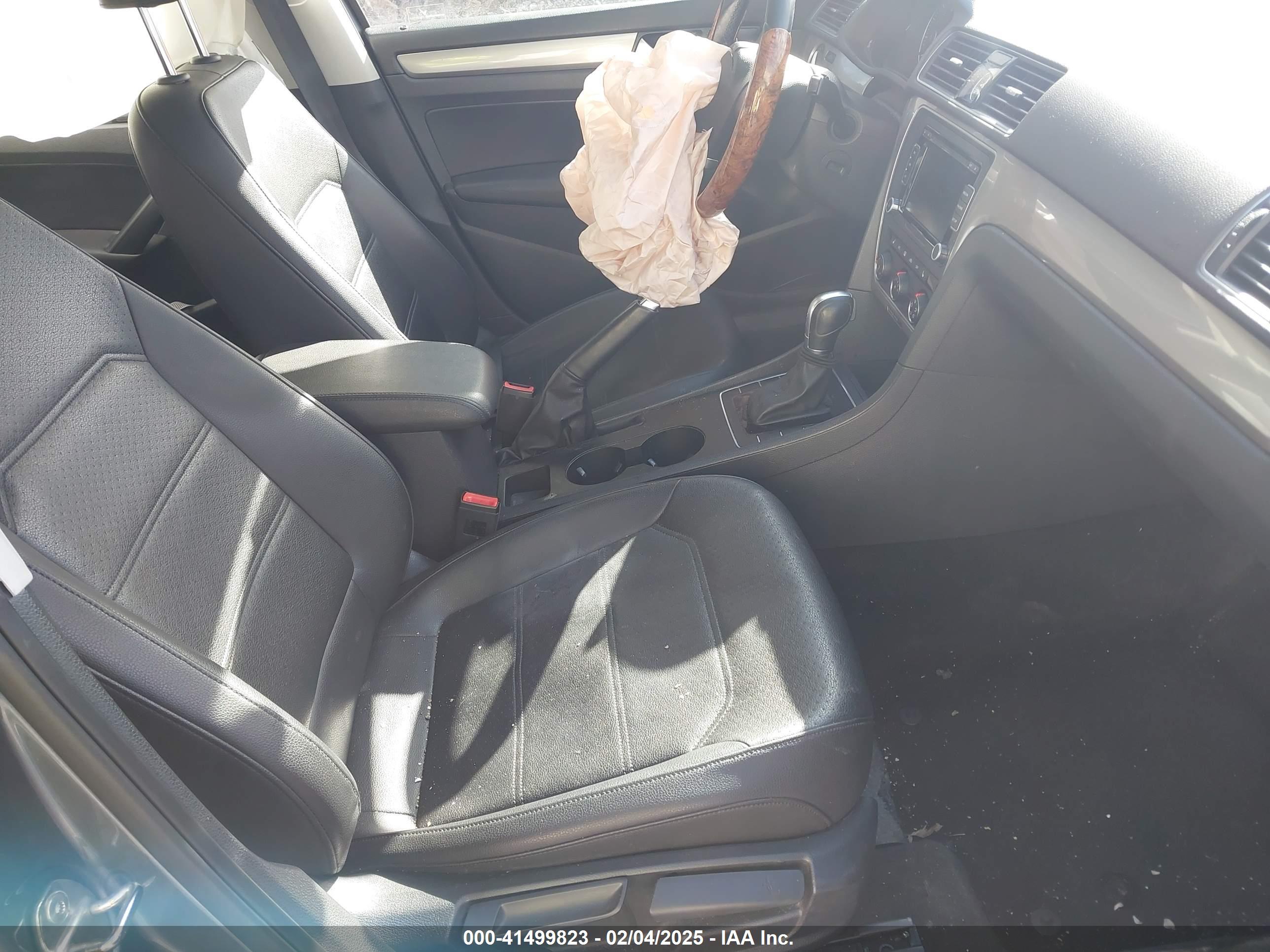 VOLKSWAGEN PASSAT image 5