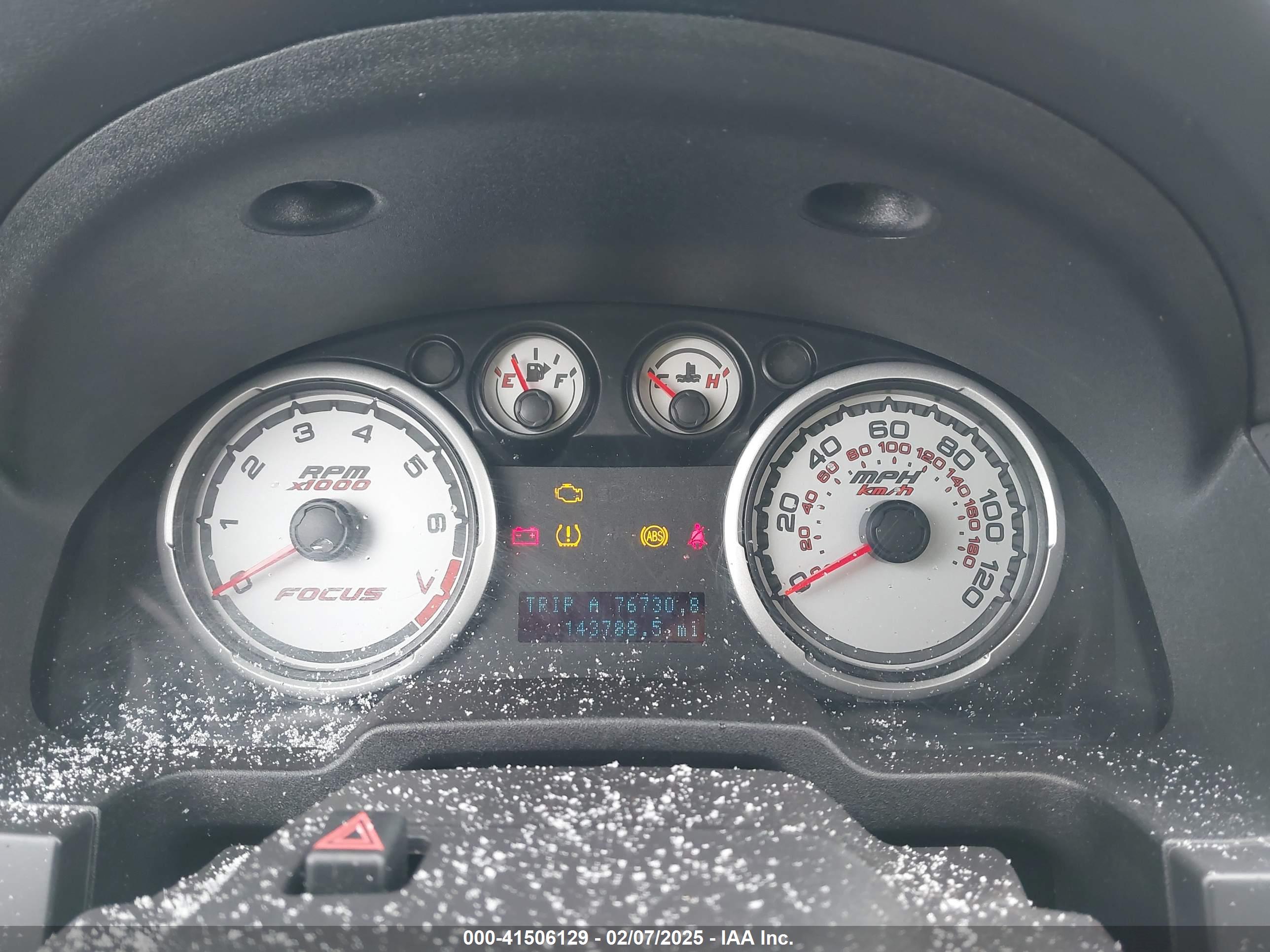 FORD FOCUS image 7