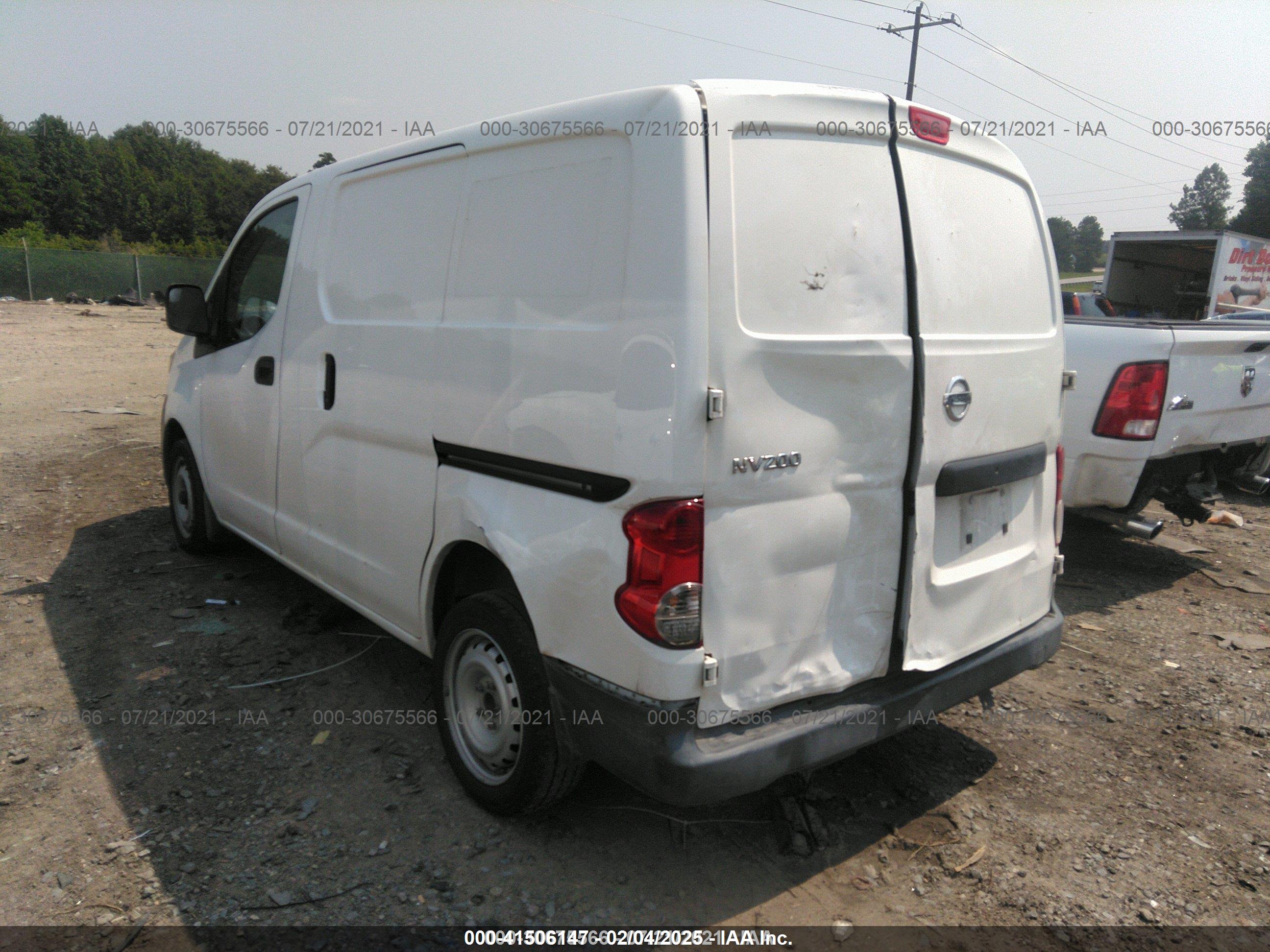 NISSAN NV200 image 3
