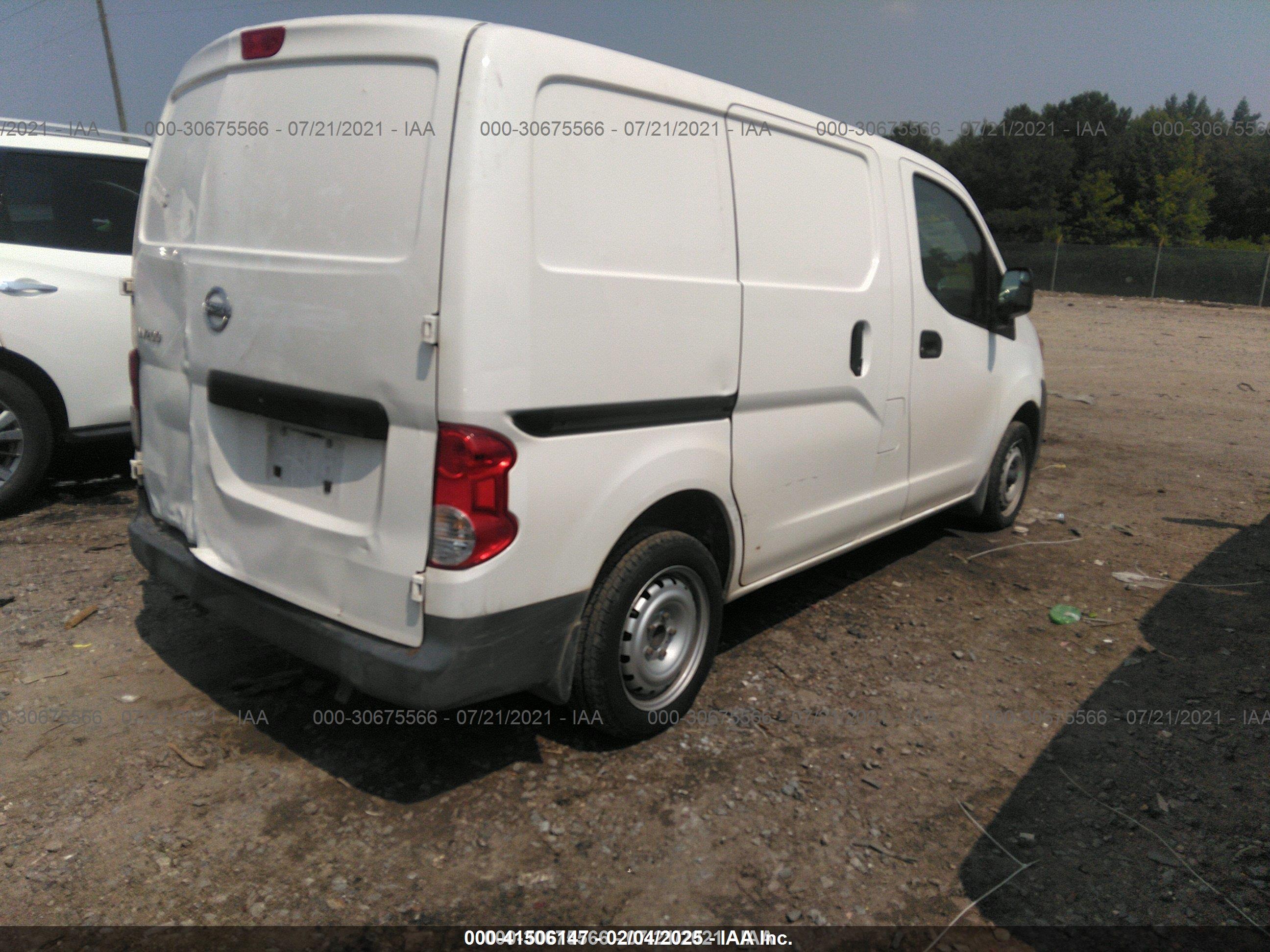 NISSAN NV200 image 4