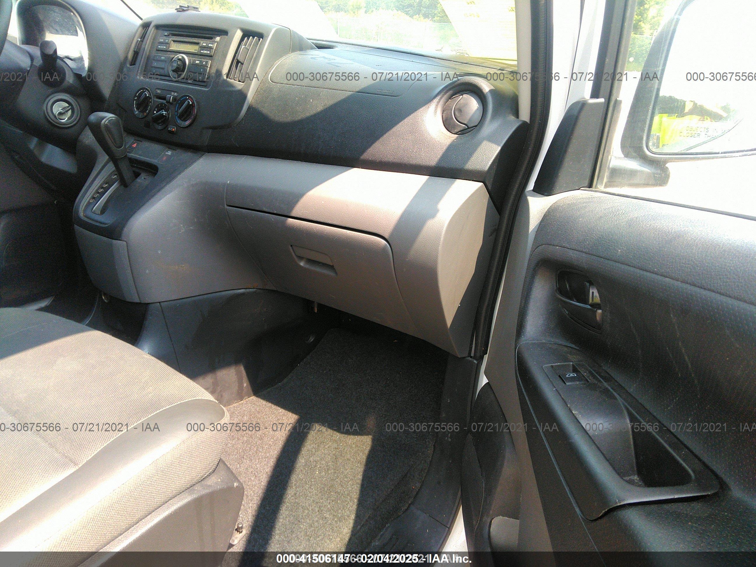 NISSAN NV200 image 5