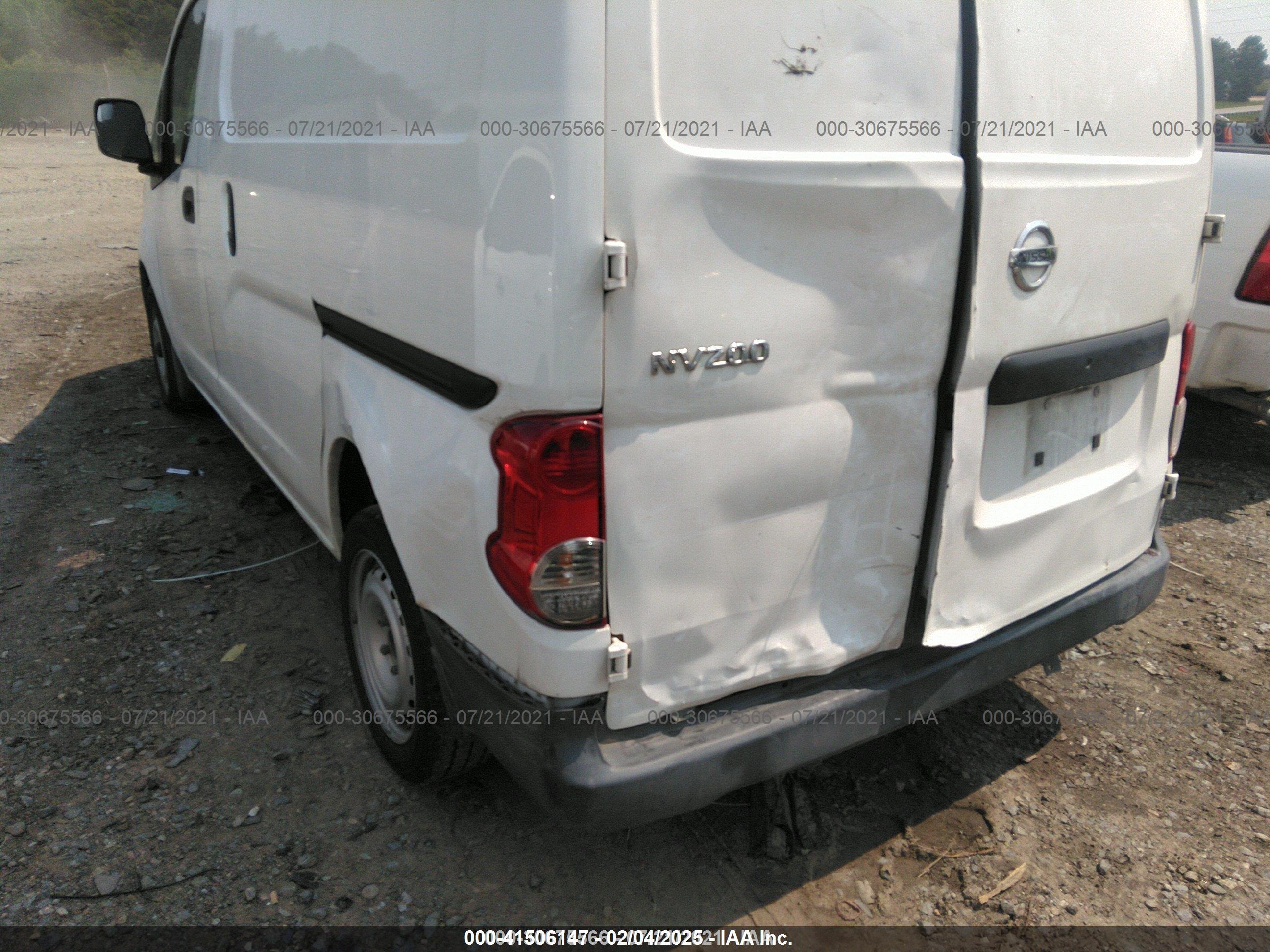 NISSAN NV200 image 6