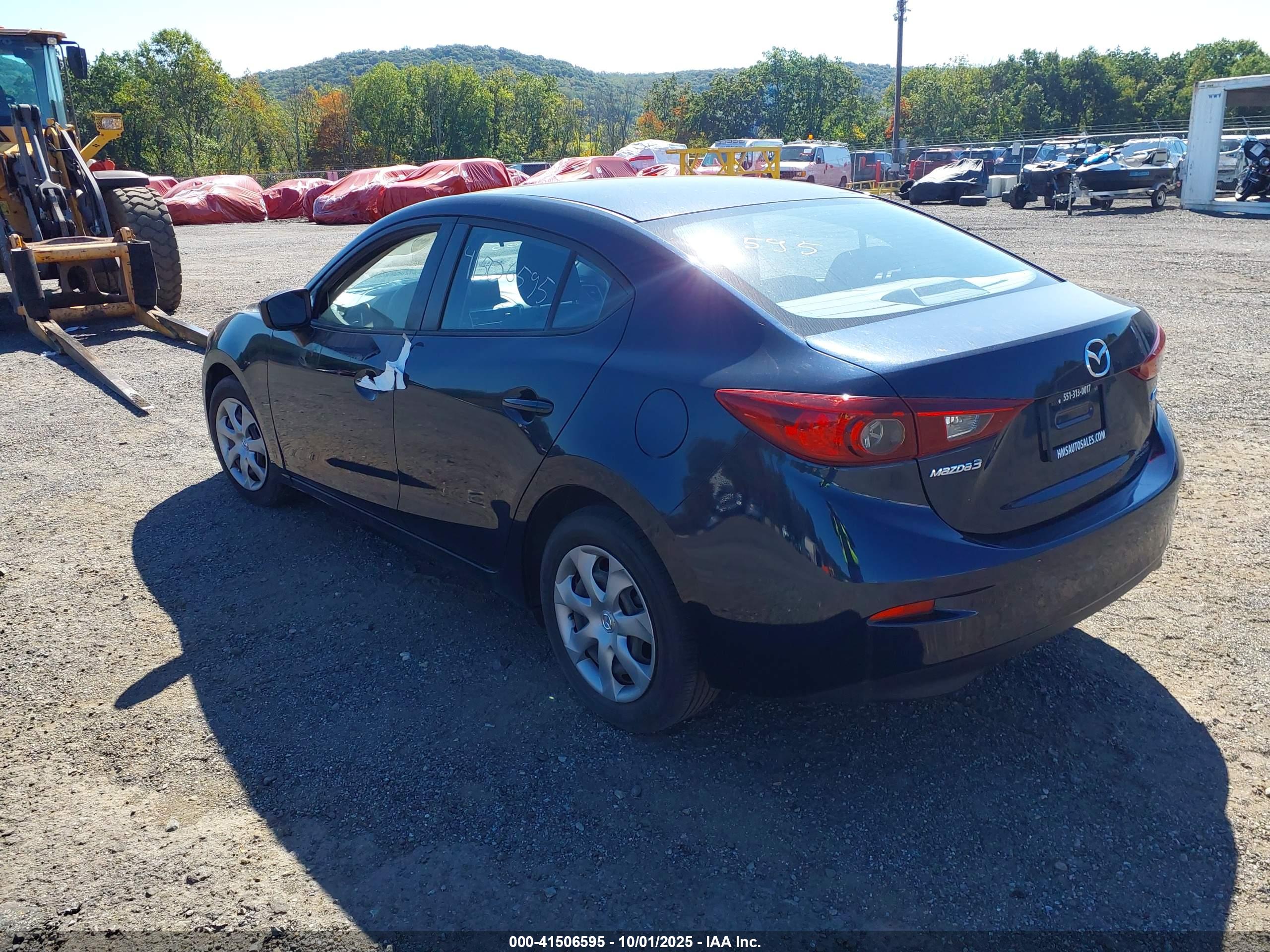 MAZDA MAZDA3 image 3