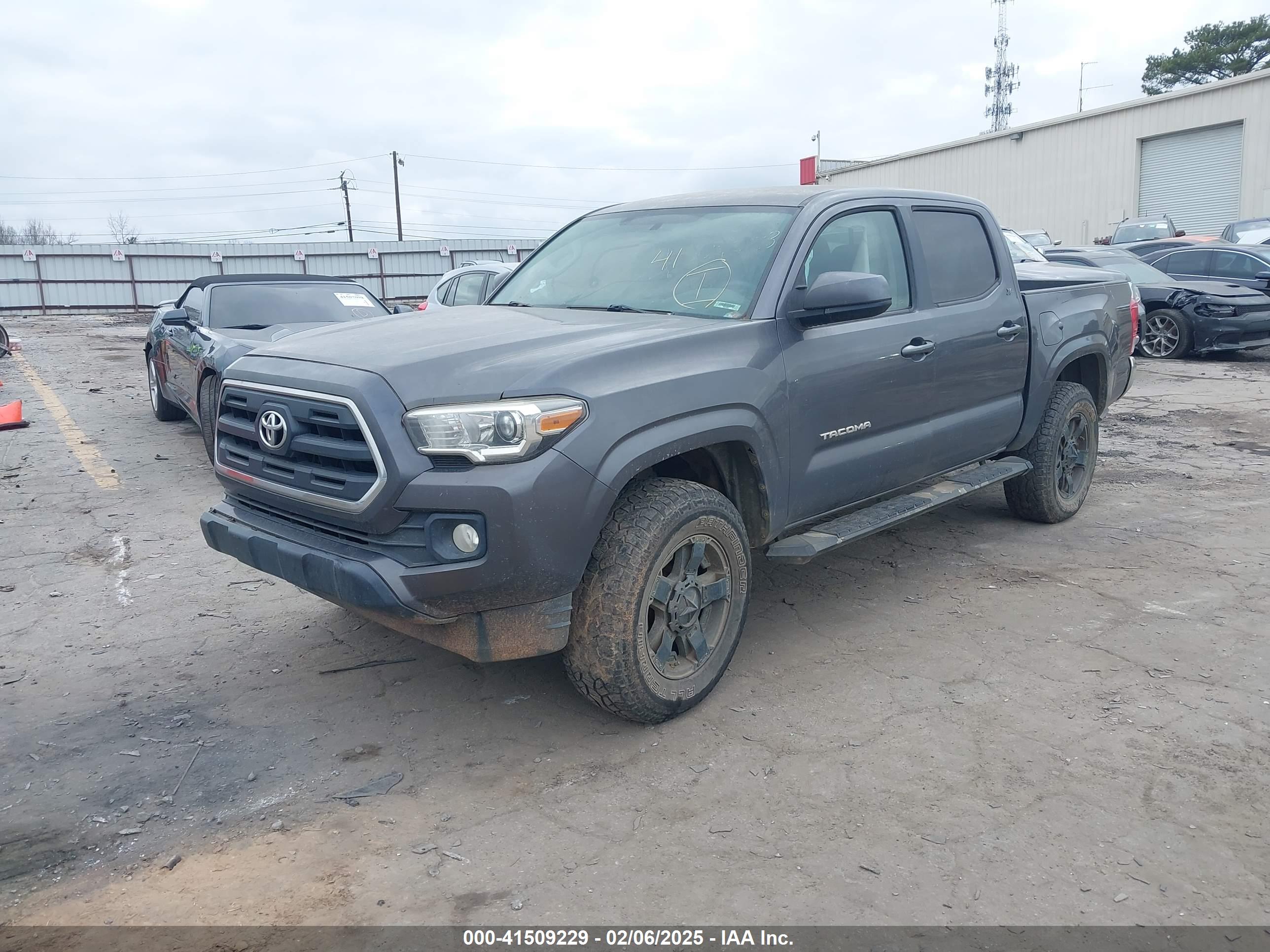 TOYOTA TACOMA image 2