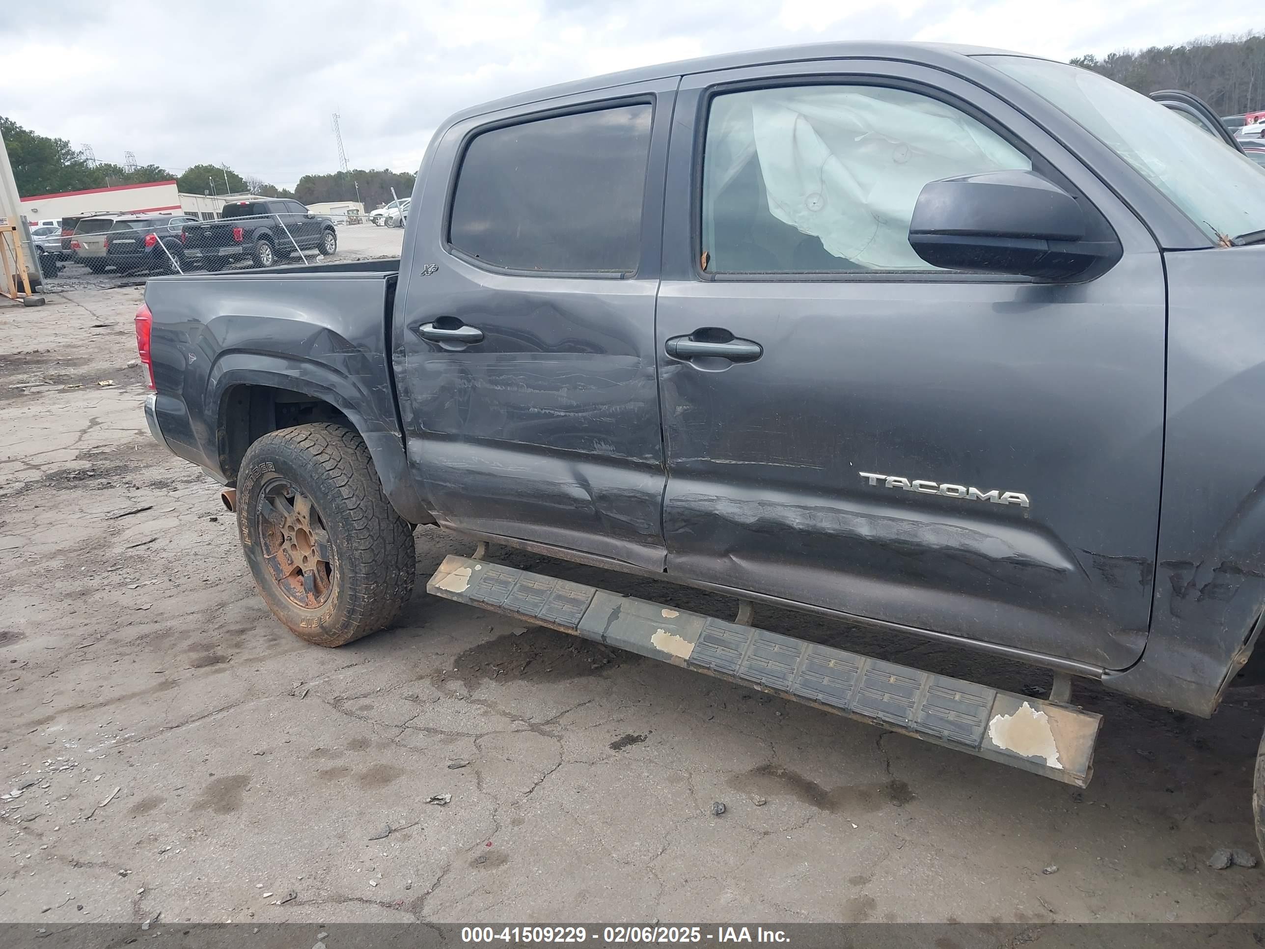 TOYOTA TACOMA image 6