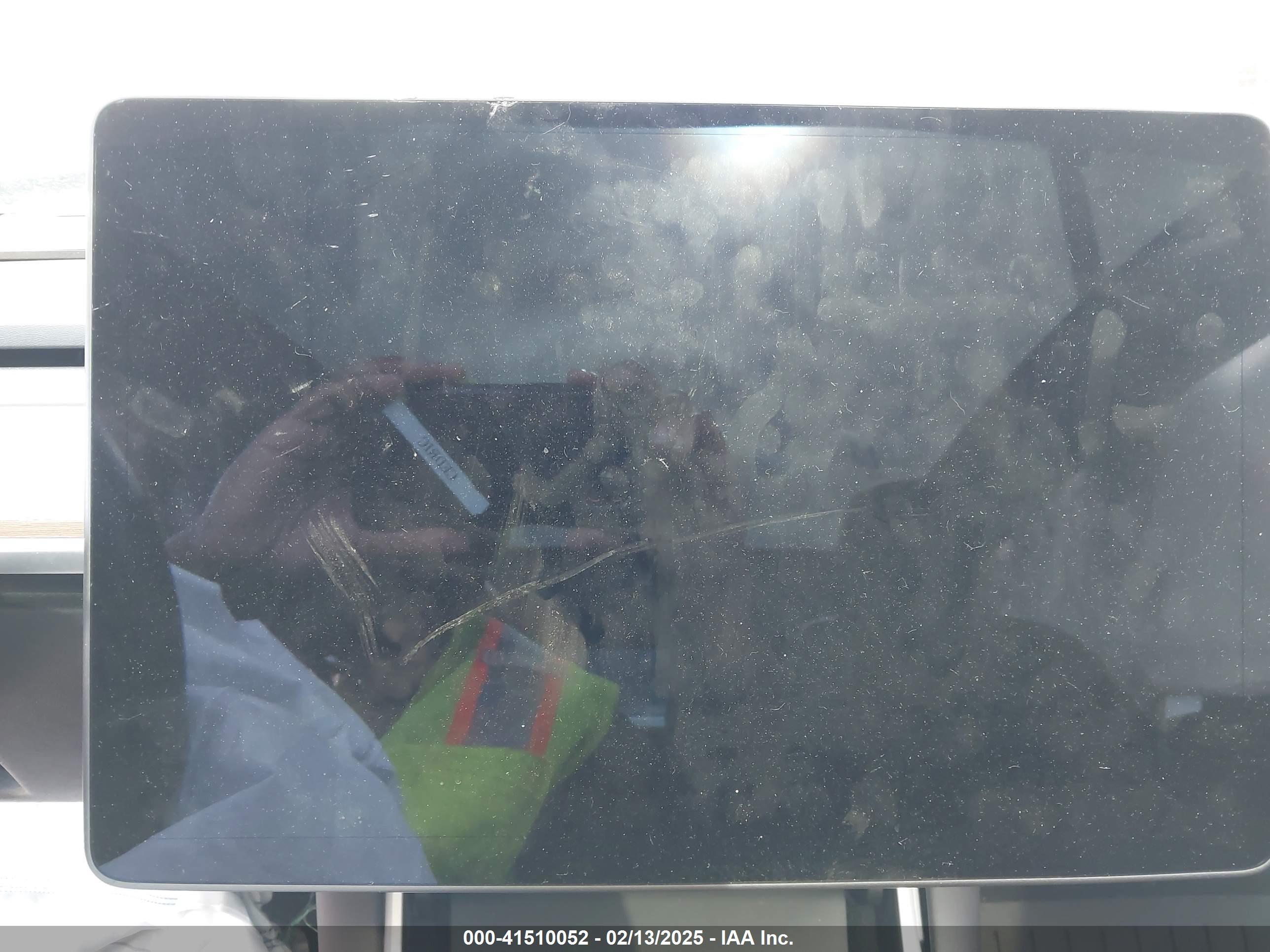 TESLA MODEL image 7