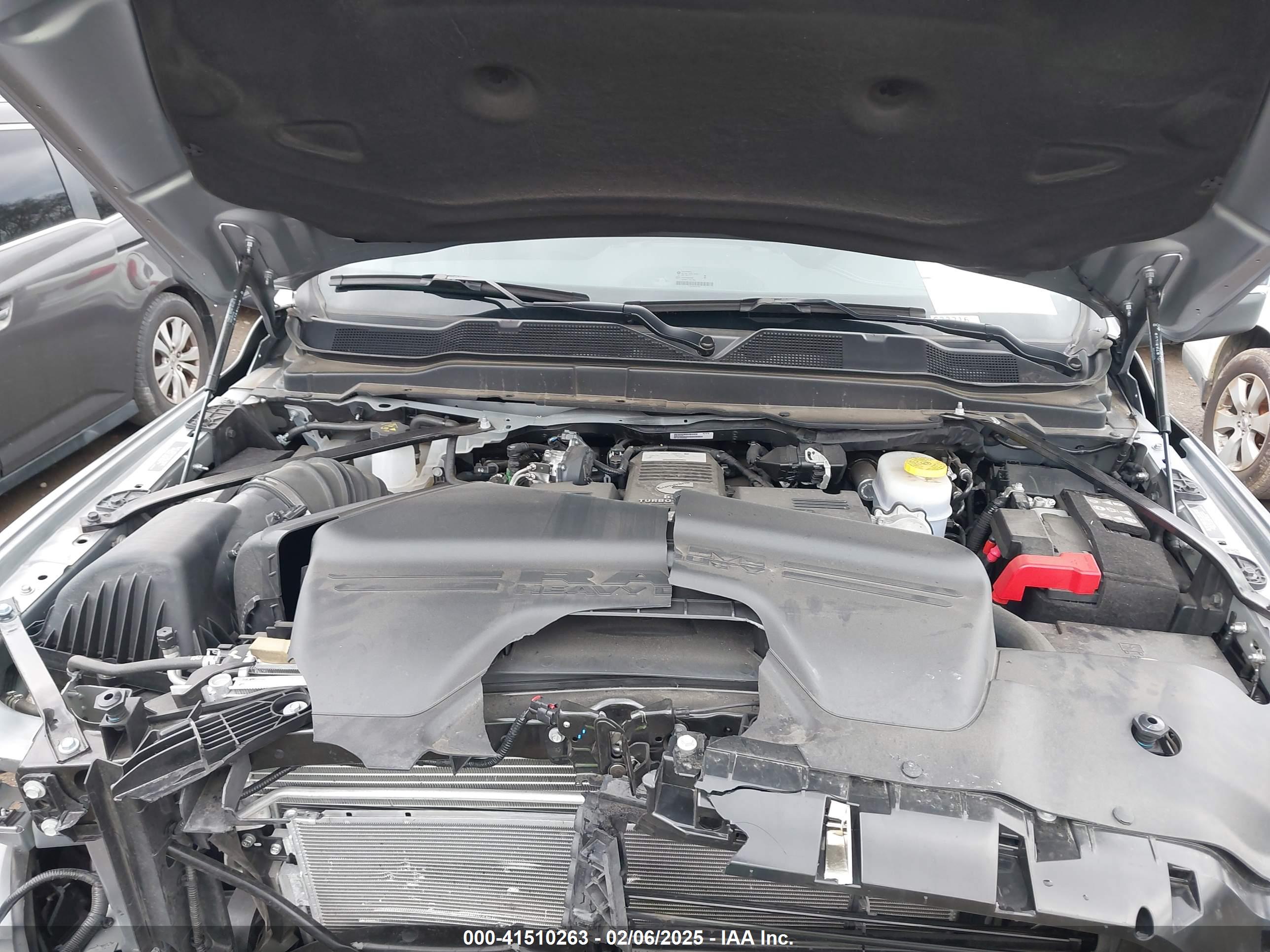 RAM 2500 image 10